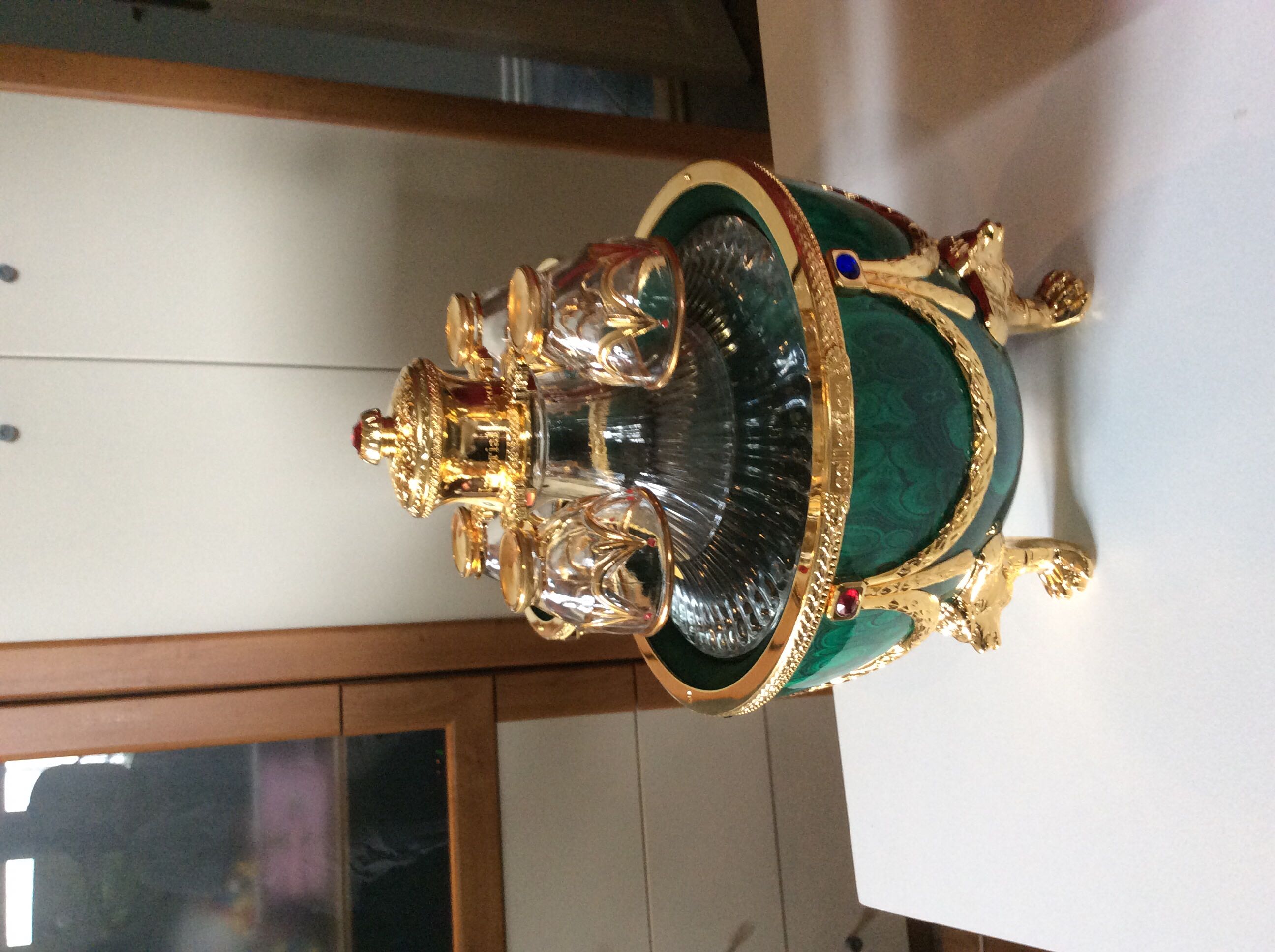 Imperial Collection Fabregé Egg Green (Emerald) 700ml 40% Russia - Ladoga Group (700 mL) alcohol collectible [Barcode 4603514001738] - Main Image 2