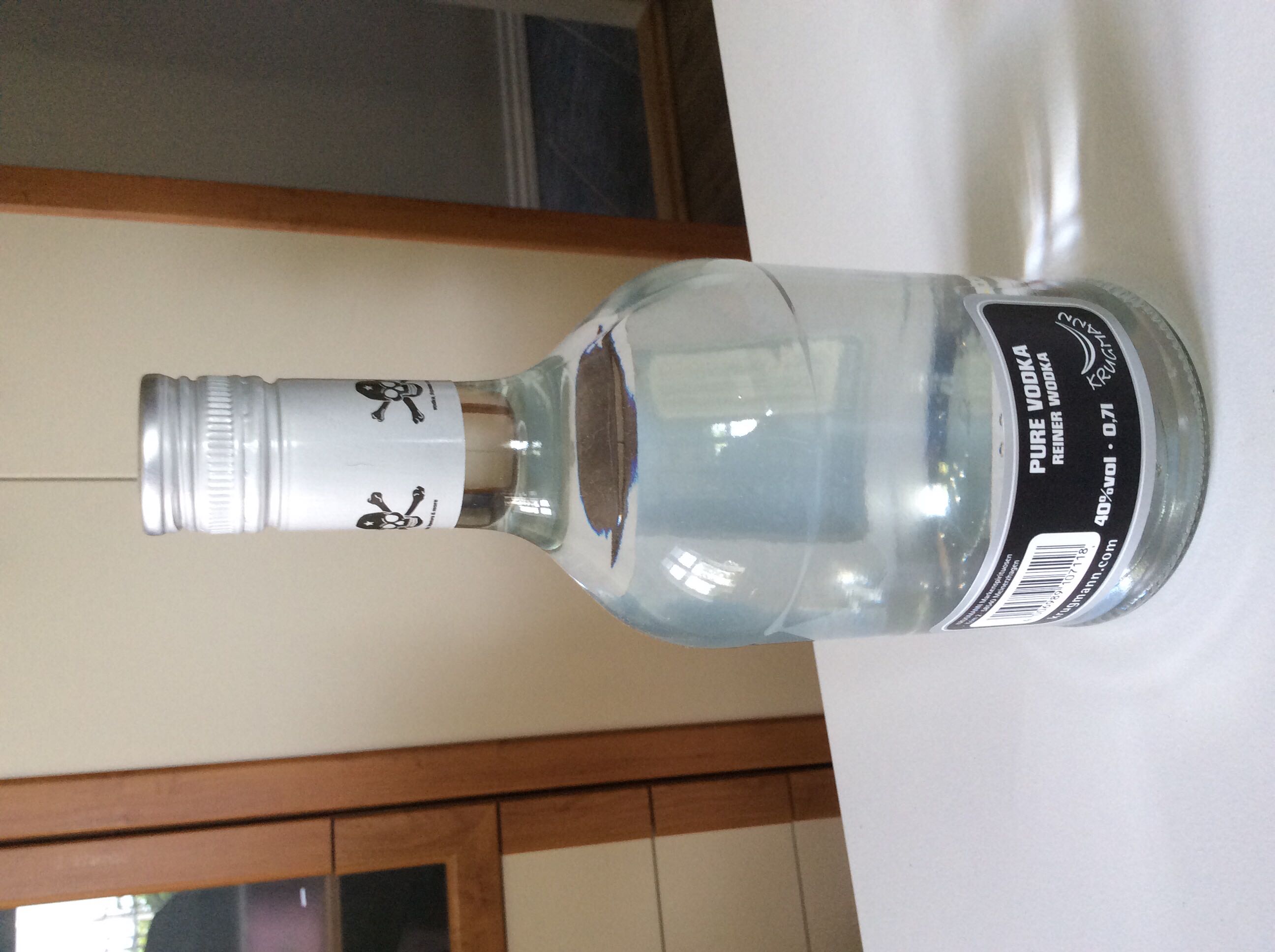 Fuck Off Pure Vodka 700ml 40% Germany - Krugmann Markenspirituosen (700 mL) alcohol collectible [Barcode 4006989107118] - Main Image 2