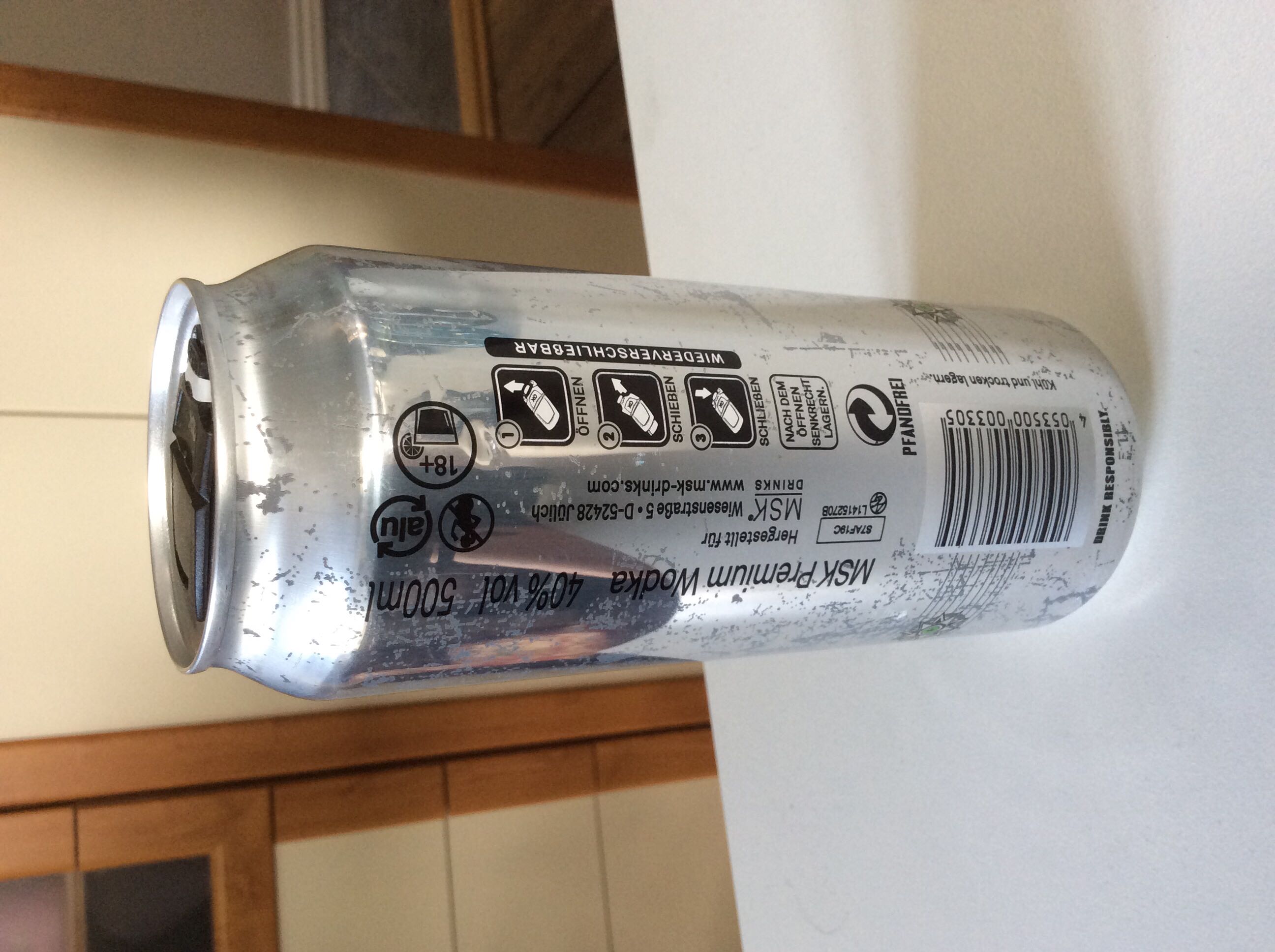 MSK Premium Wodka 500ml 40% Germany - MSK Drinks (500 mL) alcohol collectible [Barcode 4053500003305] - Main Image 2