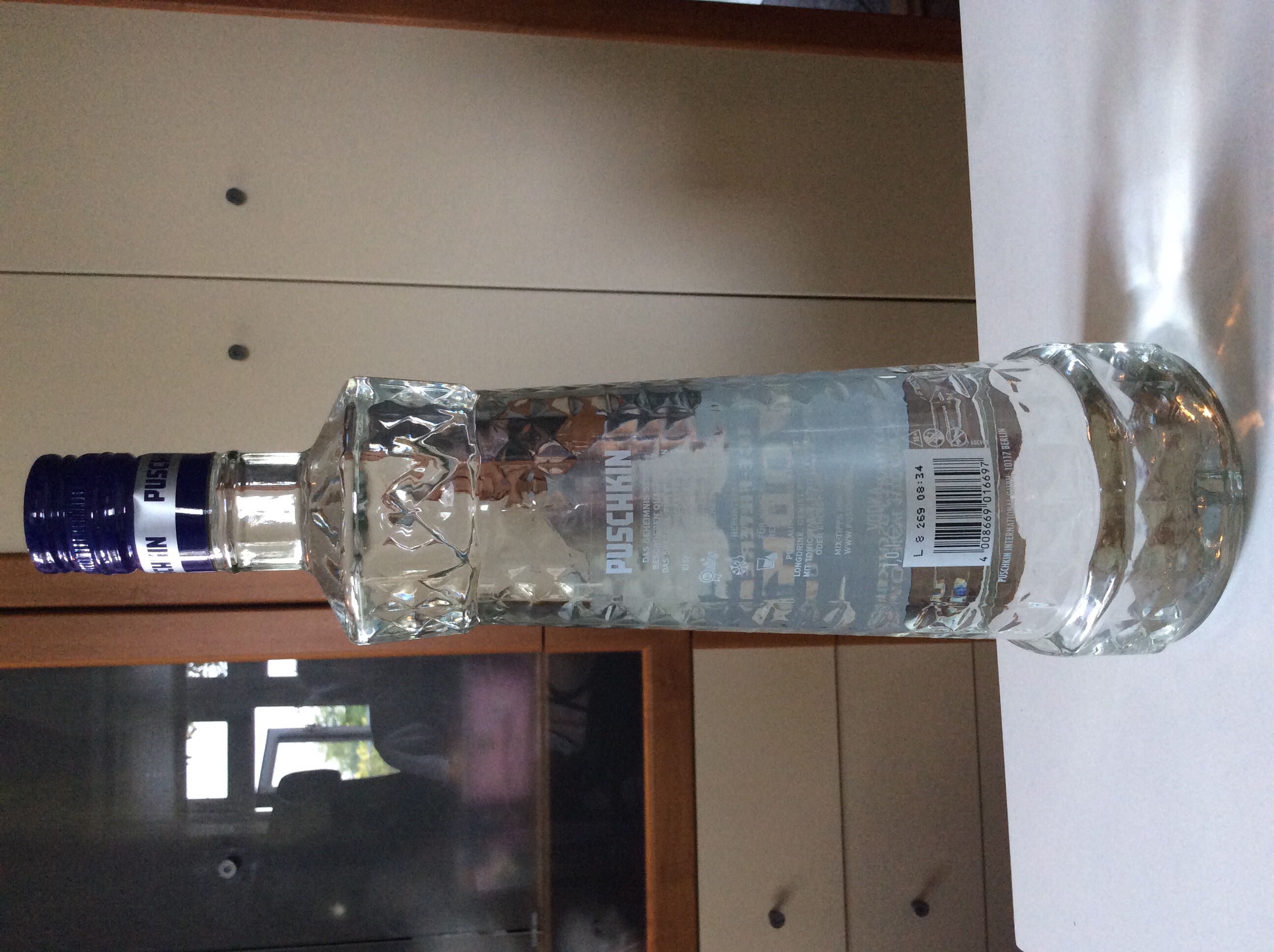 Puschkin Vodka 1000ml 37.5% Germany - Puschkin International GMBH (1000 mL) alcohol collectible [Barcode 4008669016697] - Main Image 2