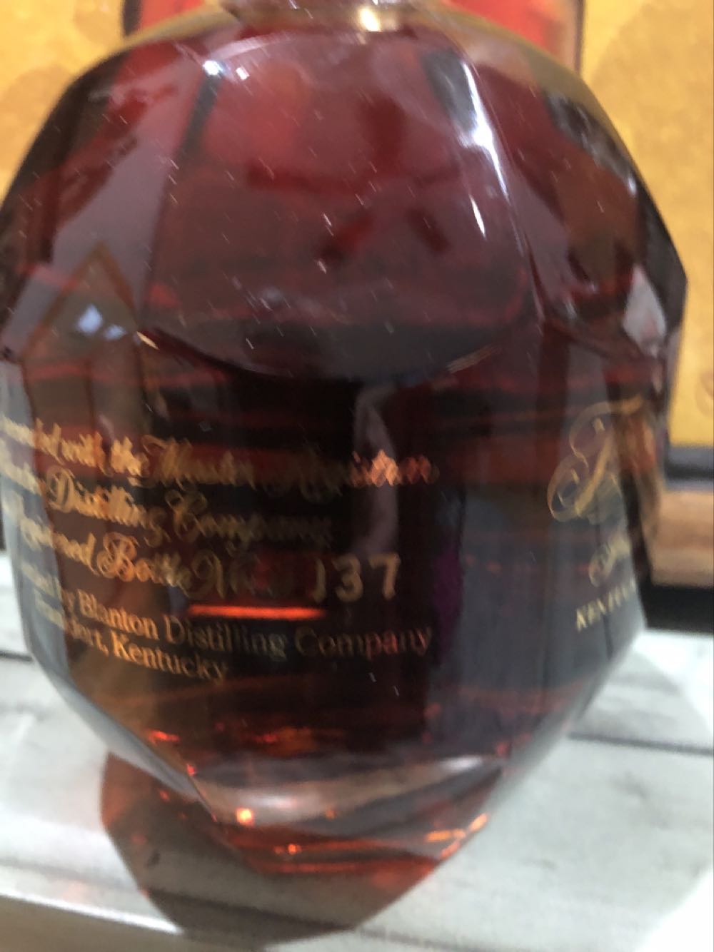 Blanton’s Gold - Buffalo Trace (750 mL) alcohol collectible [Barcode 080244009274] - Main Image 3