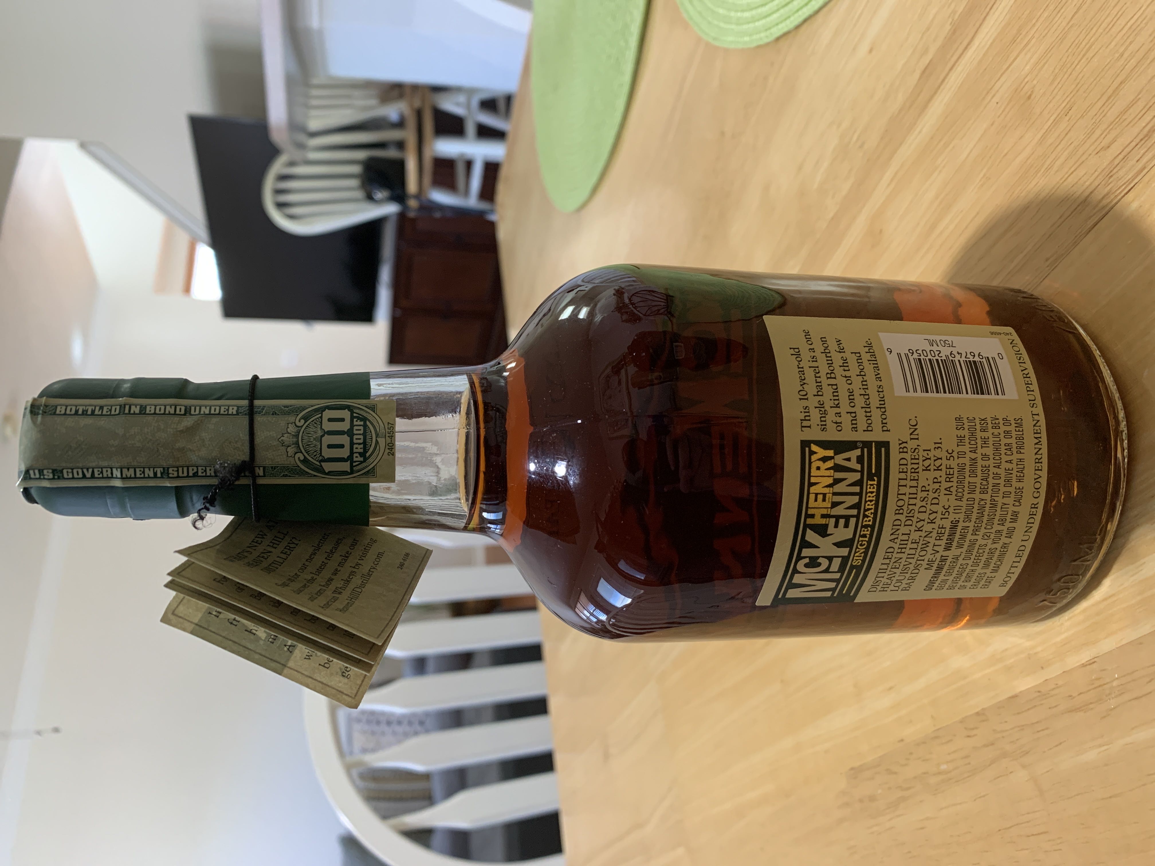 Henry McKenna 10 Year - Heaven Hill Distilleries, Inc. (750 mL) alcohol collectible [Barcode 096749200566] - Main Image 3