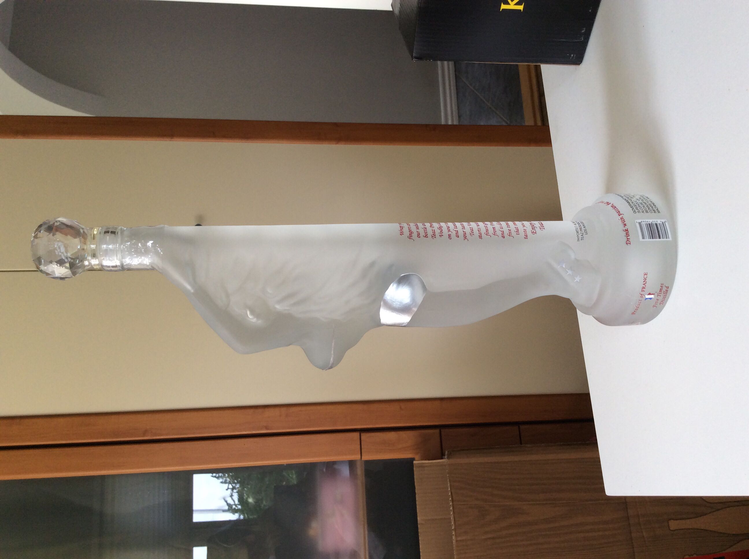 Teaz Vodka - Teaz Productions (750mL) alcohol collectible [Barcode 040232190681] - Main Image 2