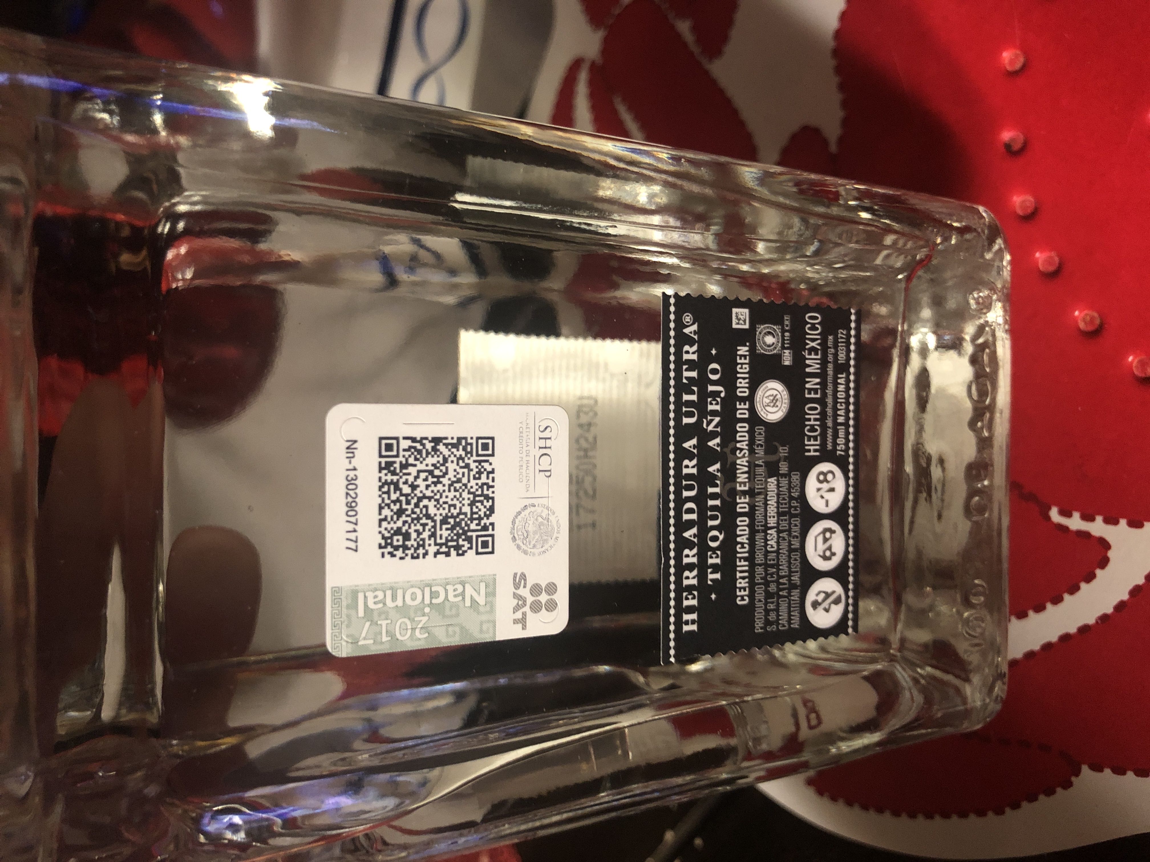 Herradura Ultra Añejo - NOM 1119 (750 mL) alcohol collectible [Barcode 744607003551] - Main Image 2