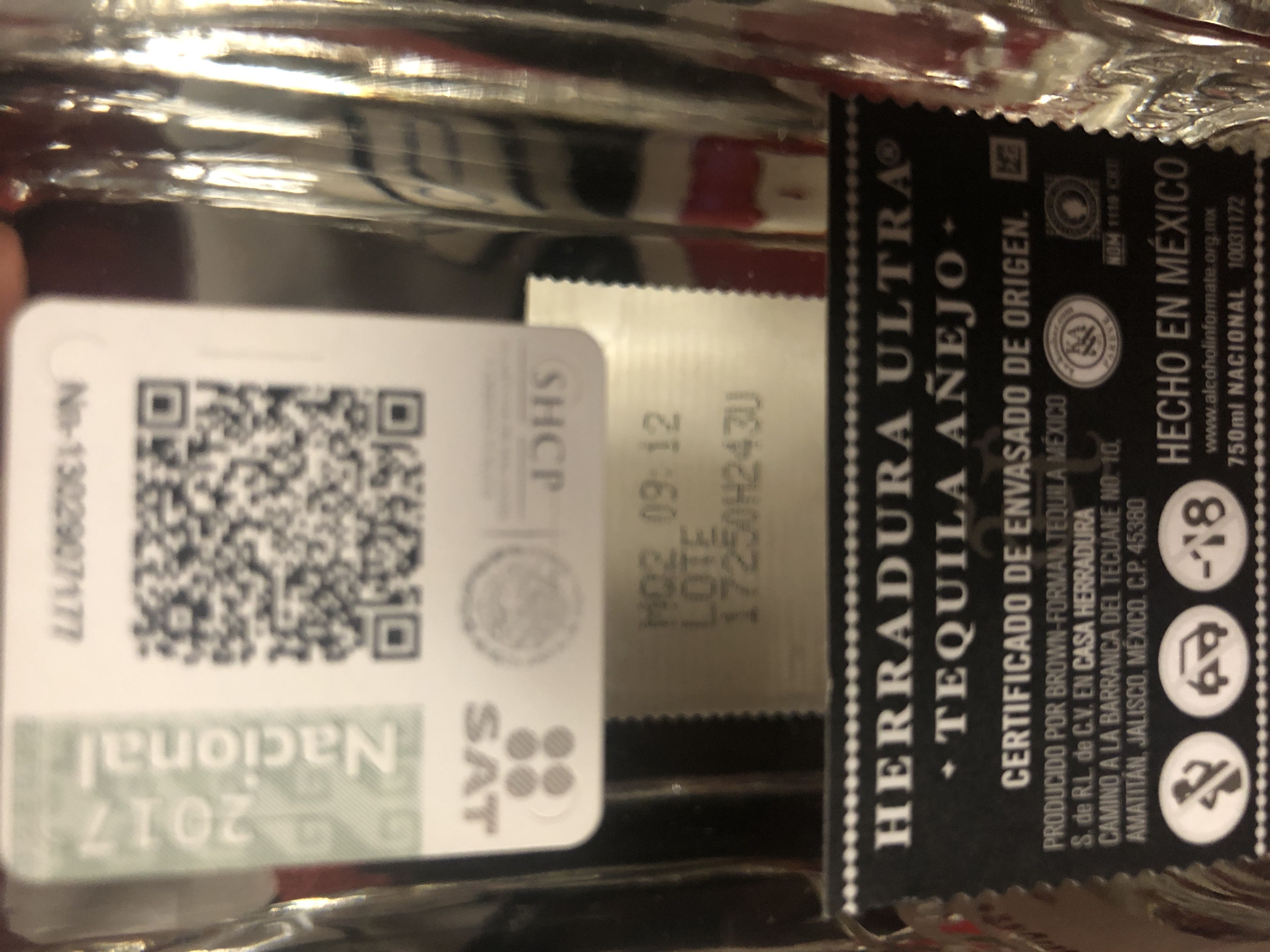 Herradura Ultra Añejo - NOM 1119 (750 mL) alcohol collectible [Barcode 744607003551] - Main Image 3