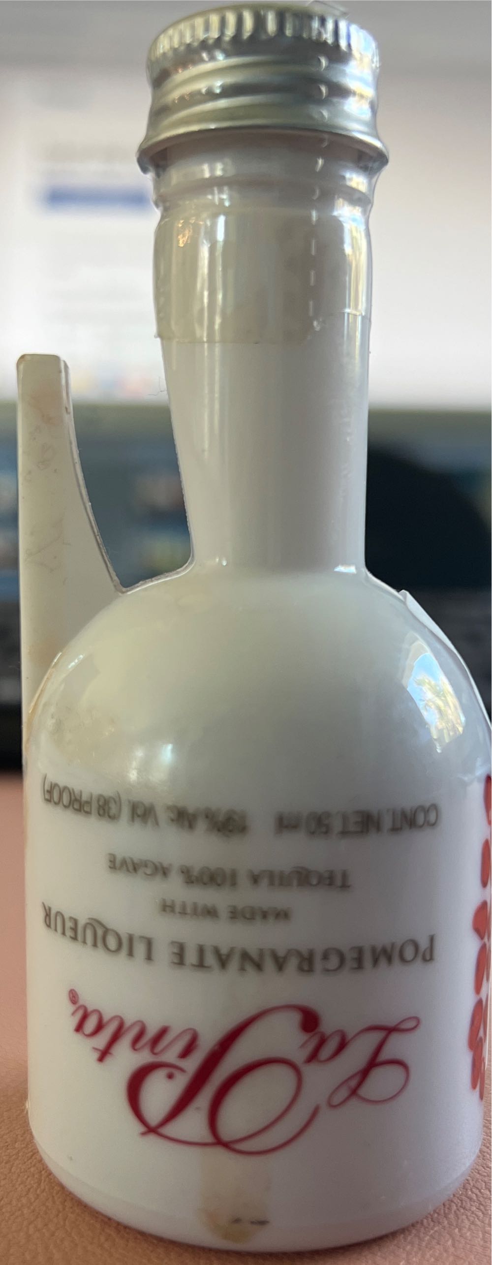 La Pinta Pomegranate - Tequilas Premium (50mL) alcohol collectible [Barcode 081240291250] - Main Image 3