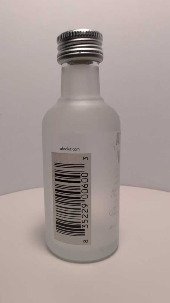 Absolut Vanilia (Version 2) - Absolut Spirits Co. (50 mL) alcohol collectible [Barcode 835229006003] - Main Image 2