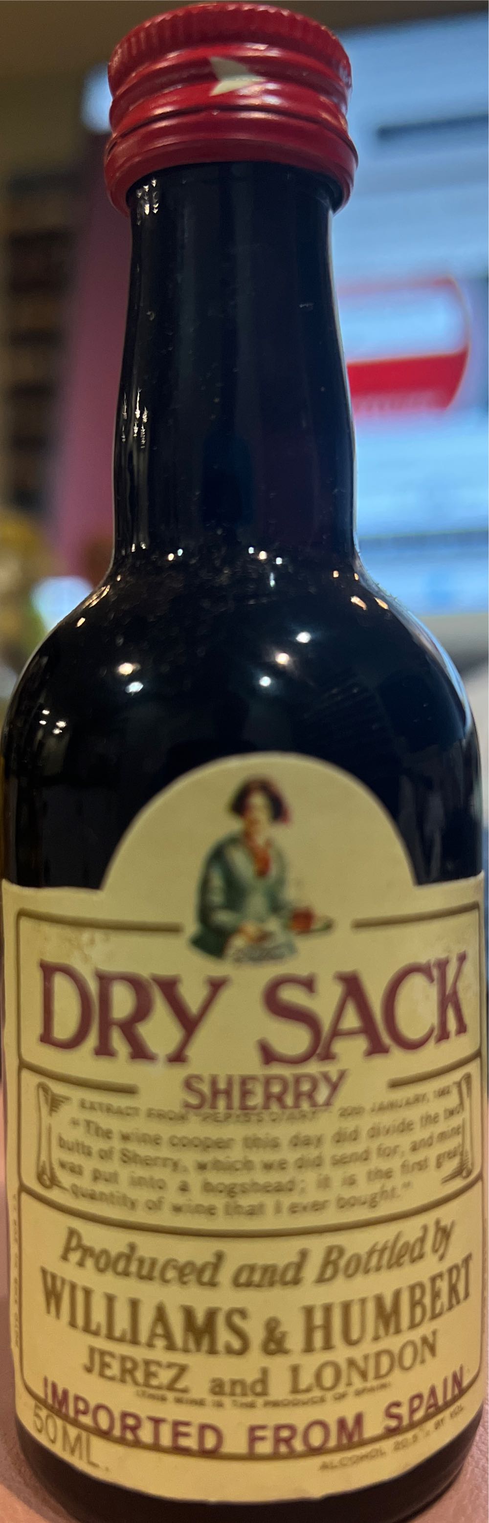 Dry Sack - Williams & Humbert (50mL) alcohol collectible - Main Image 3