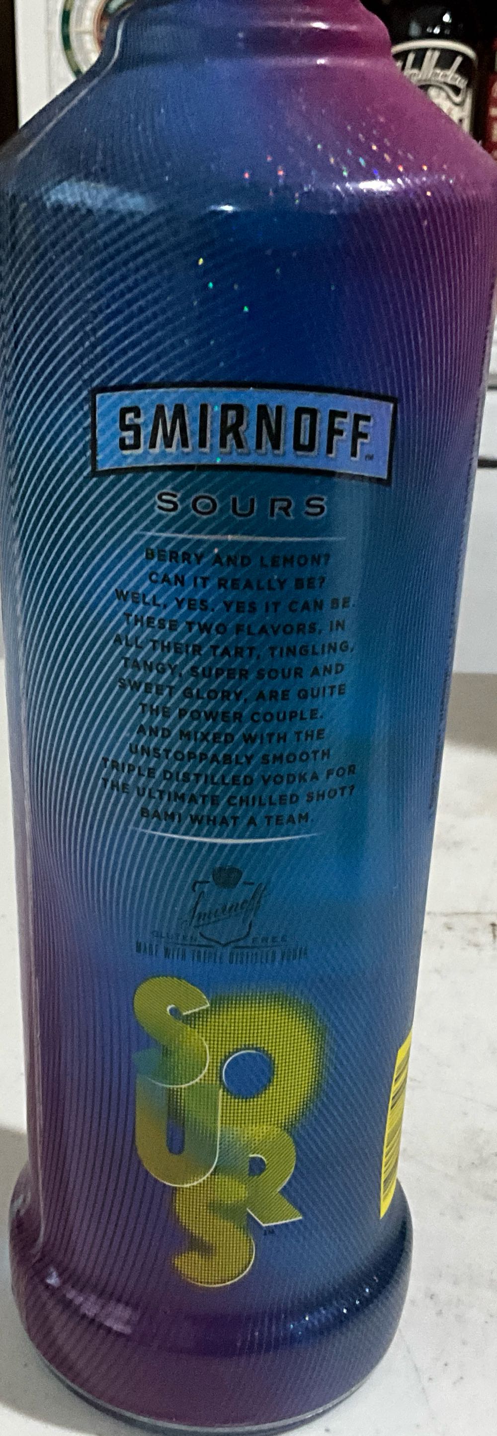 Smirnoff Sours Berry Lemon - Smirnoff Co. (750 mL) alcohol collectible [Barcode 082000775430] - Main Image 2