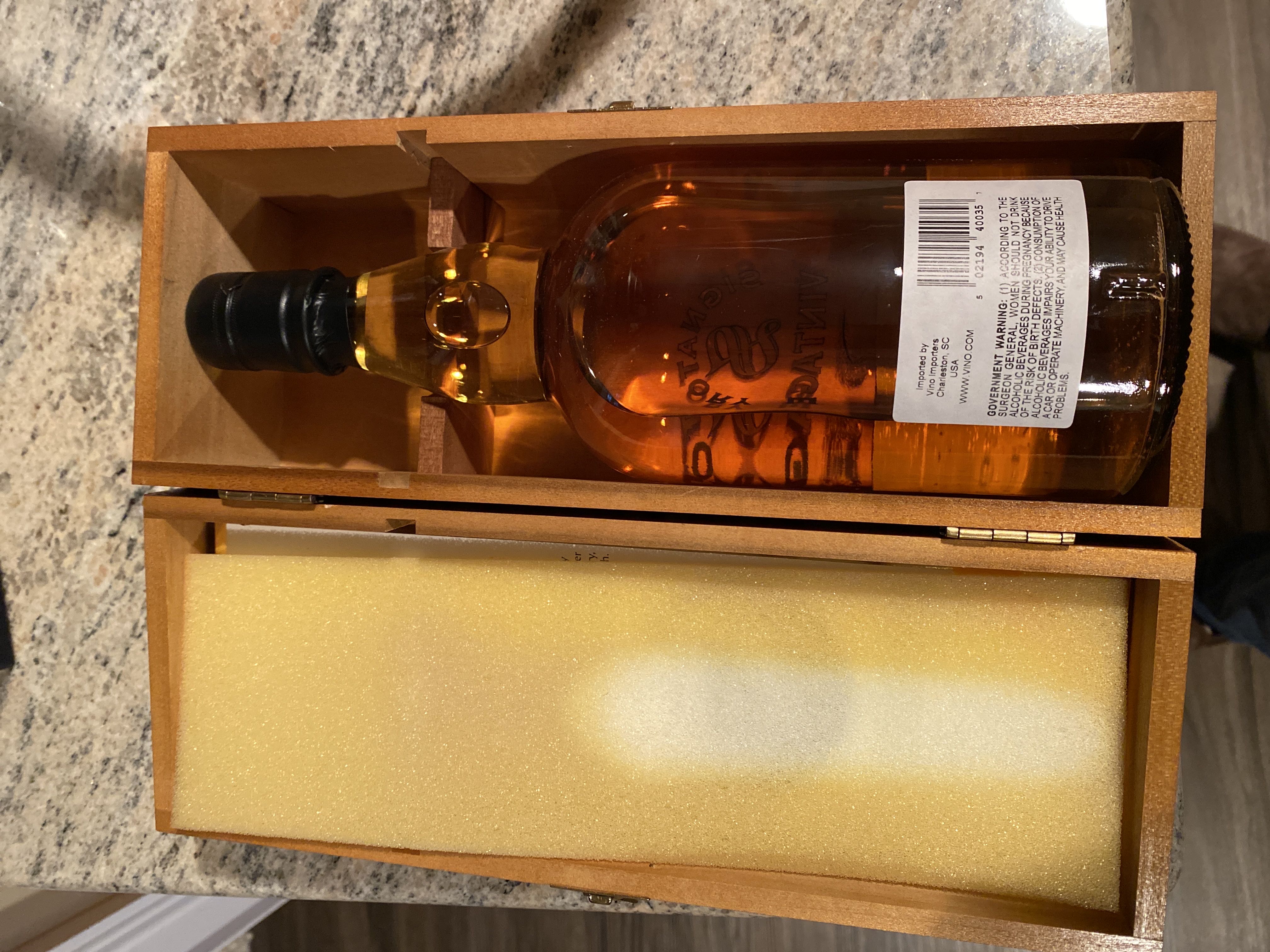 Glen Grant Signatory Vintage - Glen Grant (750 mL) alcohol collectible [Barcode 502194400357] - Main Image 2