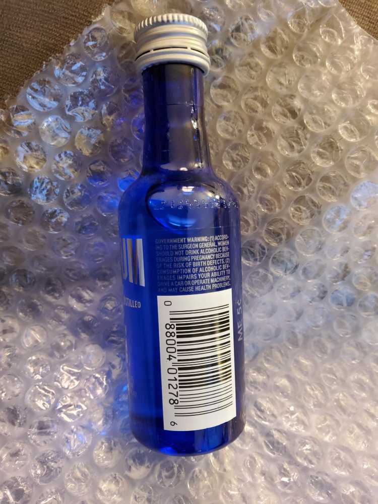 Platinum 7X - Sazerac Co, Frankfort, KY (50 mL) alcohol collectible [Barcode 088004012786] - Main Image 2