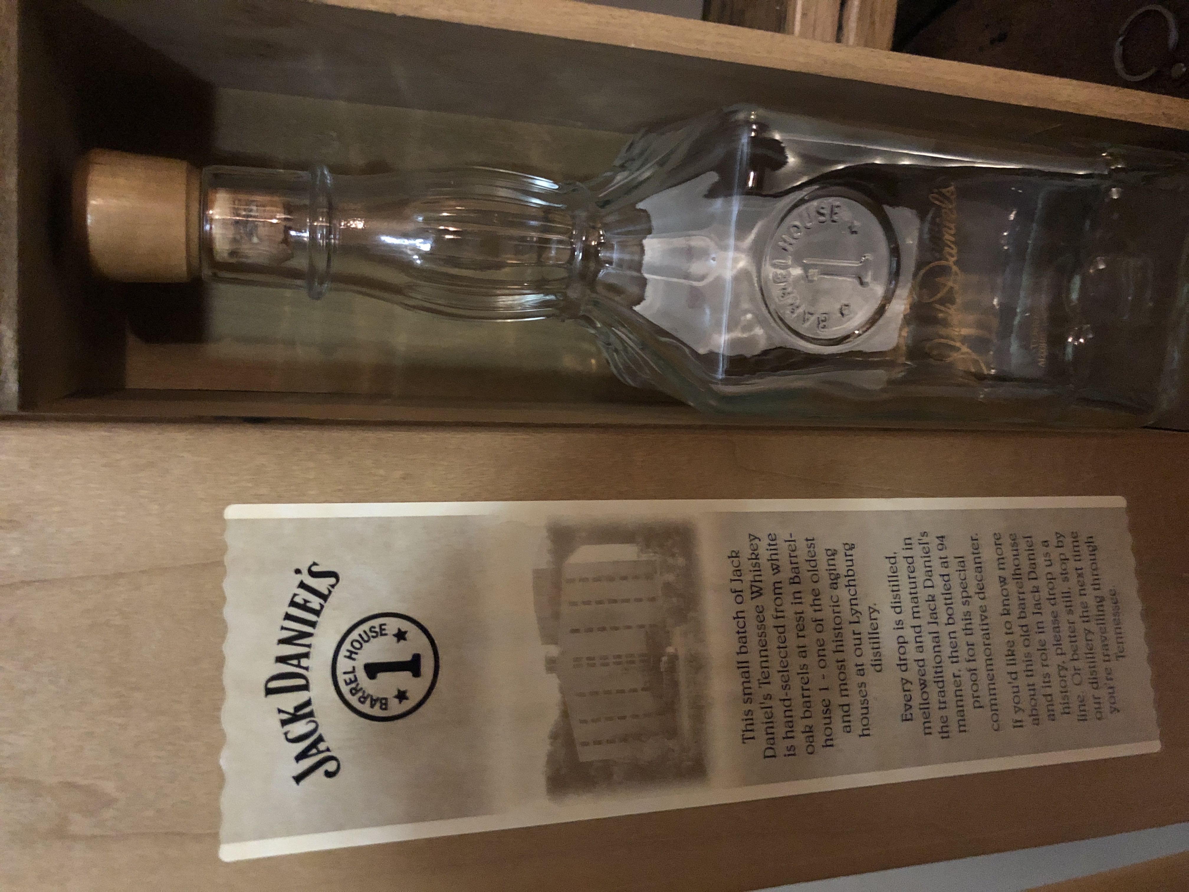 Barrelhouse 1 1994 Jack Daniels W Wood Box - Jack Daniel Distillery (750 mL) alcohol collectible - Main Image 3