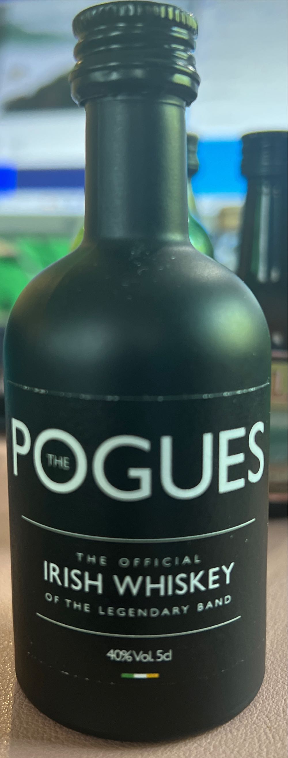 Pogues Irish Whiskey - Halewood International Ltd (50 mL) alcohol collectible [Barcode 5391524711929] - Main Image 3