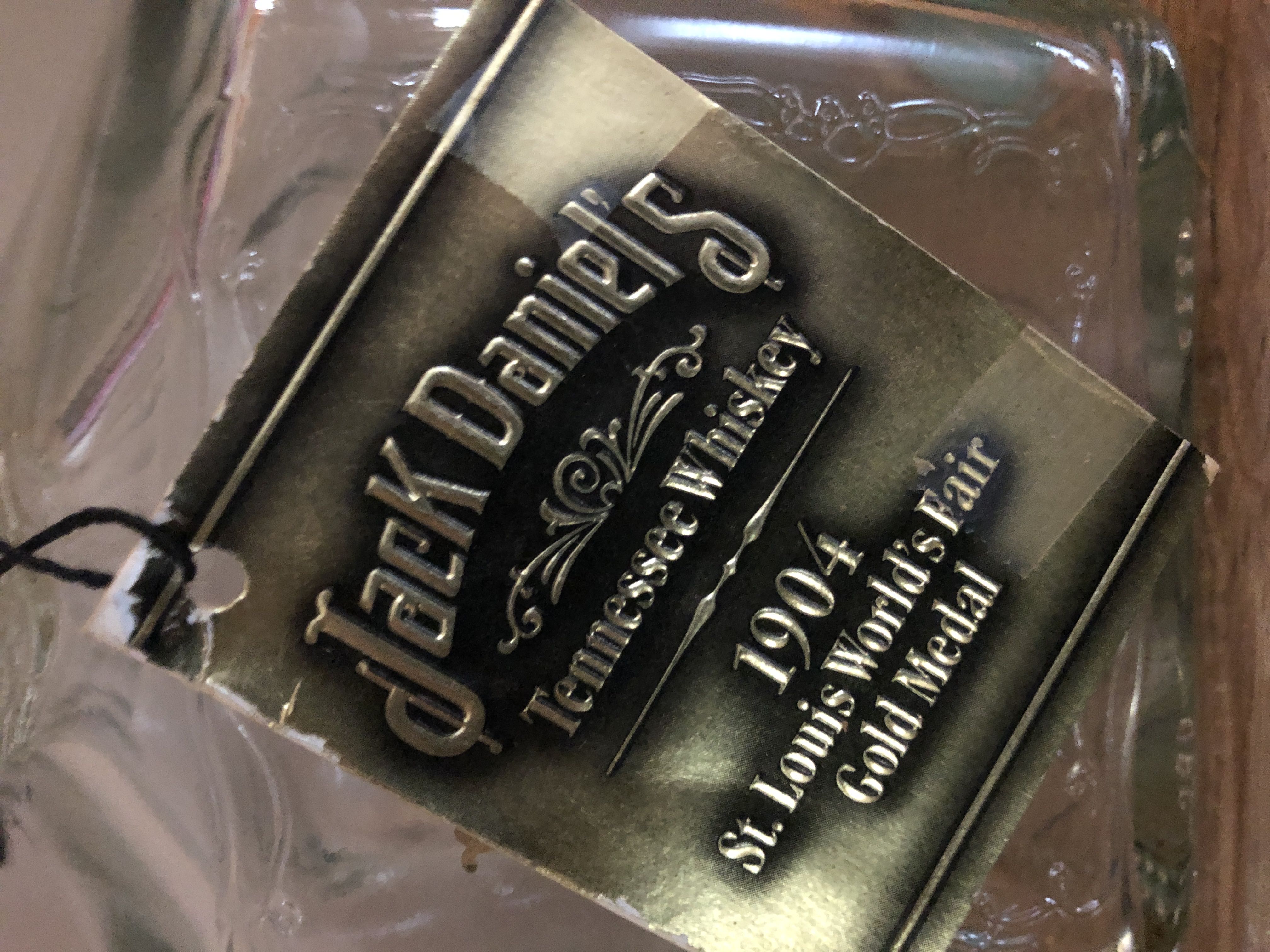 Jack Daniel Gold Medal 1904 - Jack Daniel Distillery (750 mL) alcohol collectible - Main Image 2