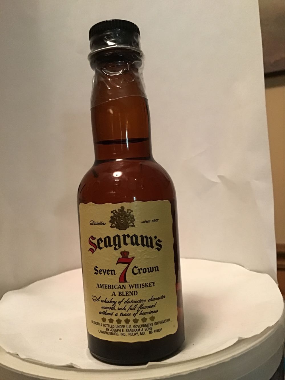 Seagrams 7 Crown - Seagram’s (50 mL) alcohol collectible - Main Image 2