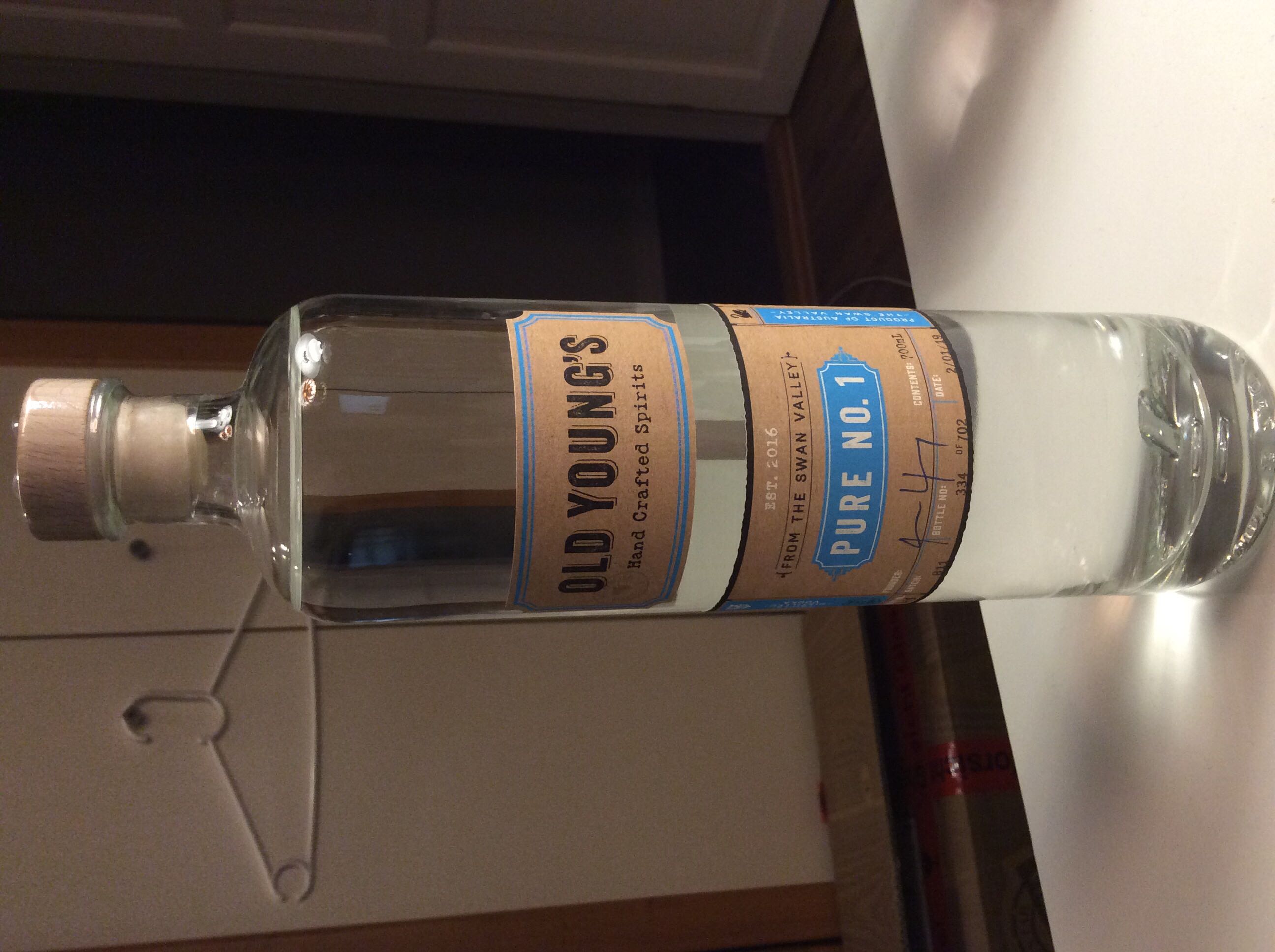 Castle & Key London Dry Gin