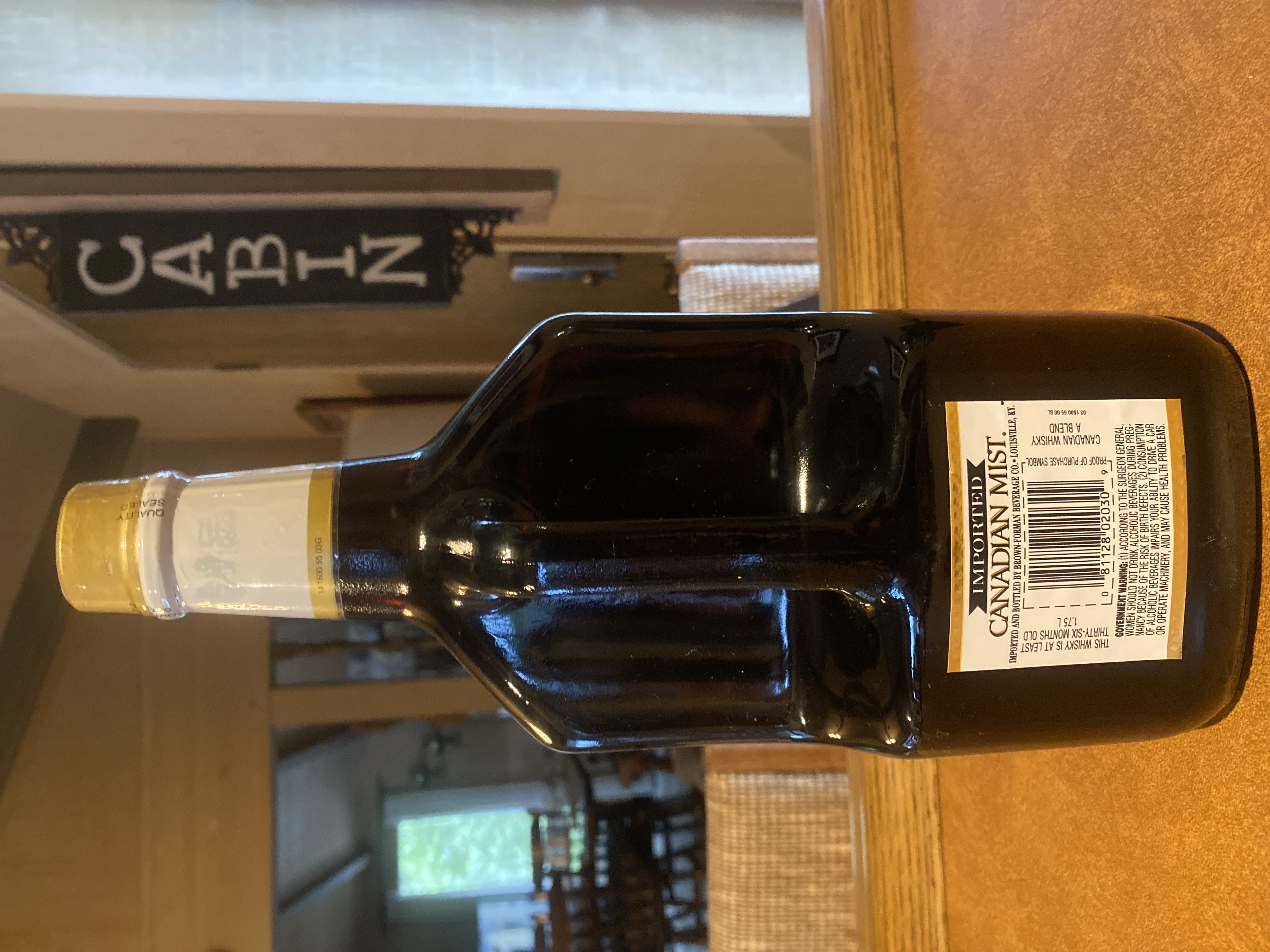 Canadian Mist  (1.75 mL) alcohol collectible [Barcode 081128020309] - Main Image 2