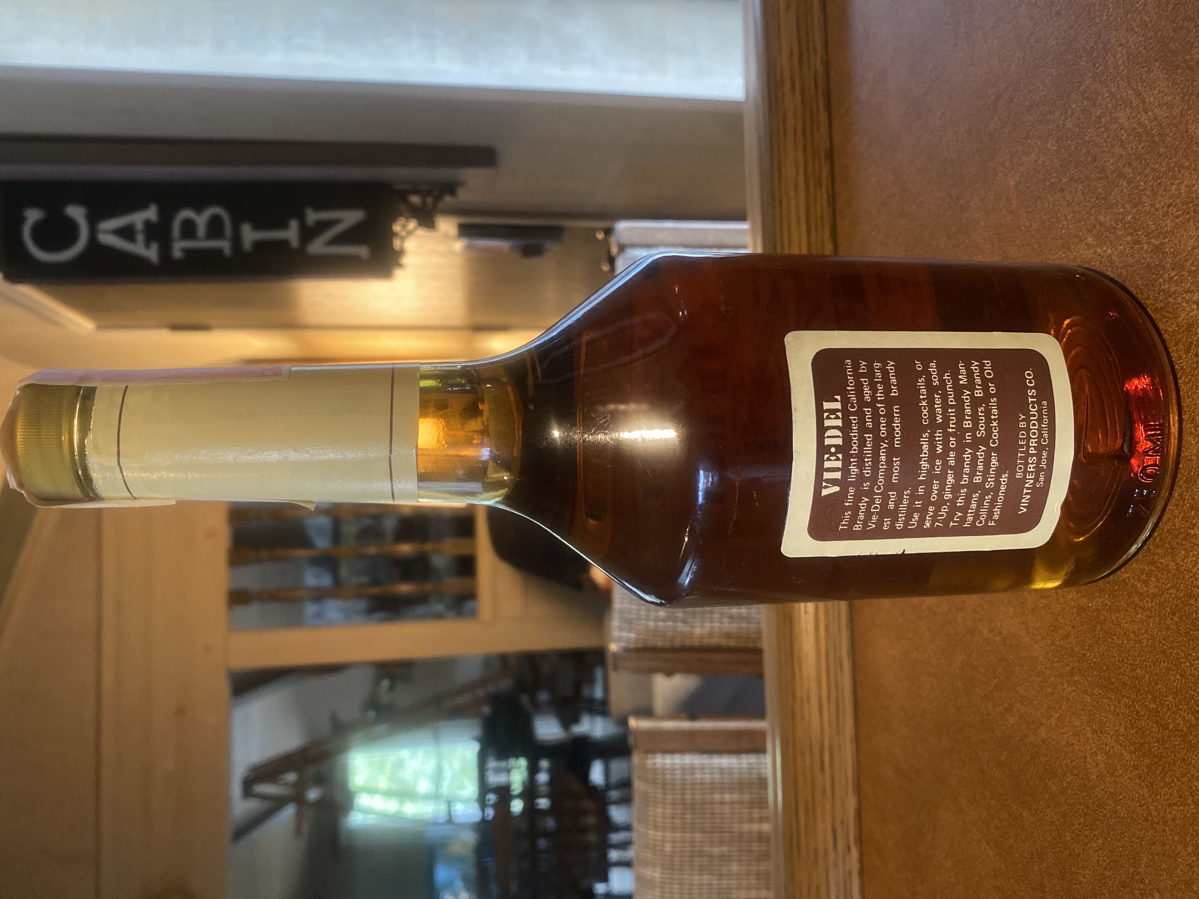 Vie-Del - Vie-Del Company Fresno, ca (750 mL) alcohol collectible - Main Image 2