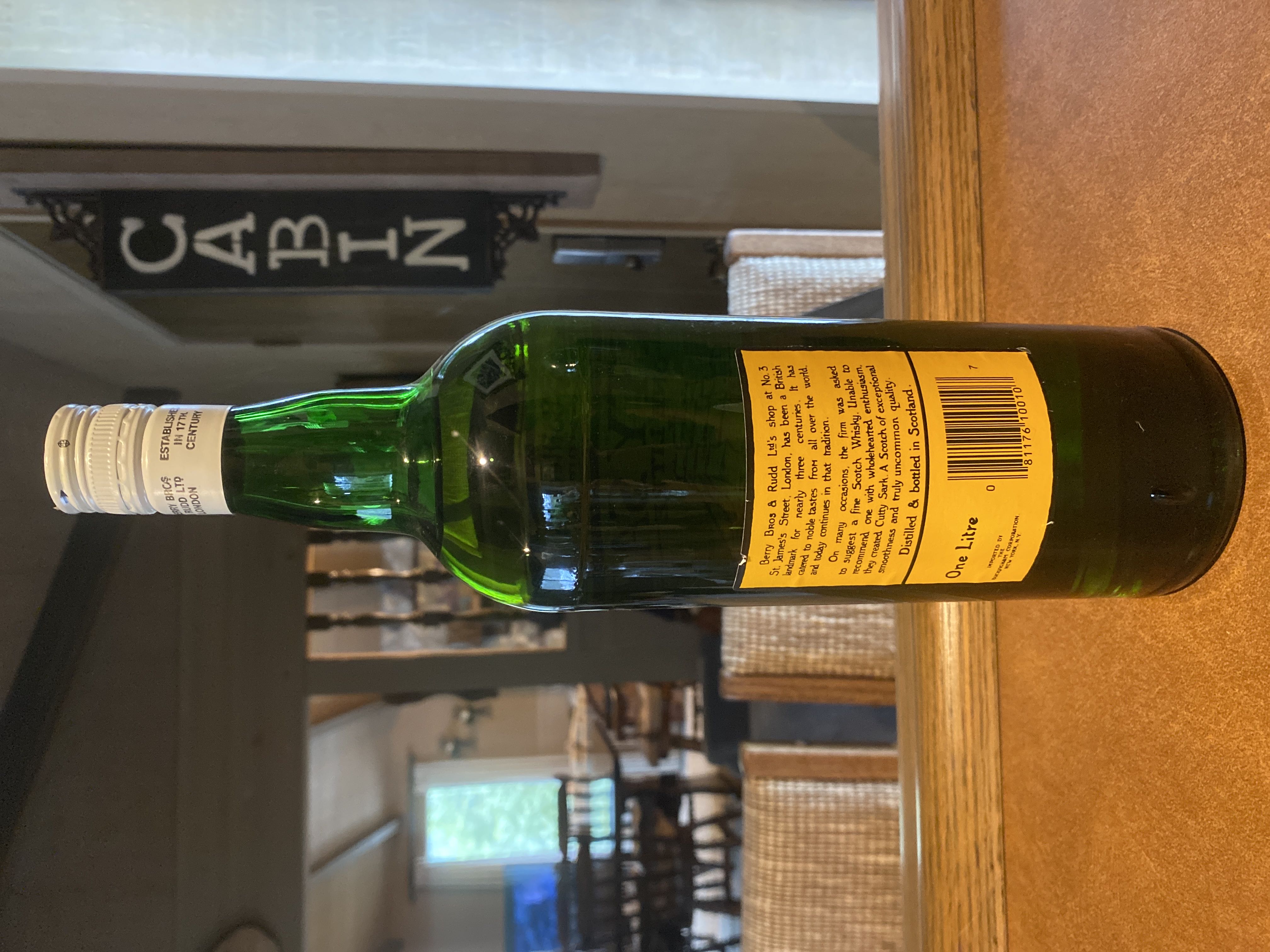 Cutty Sark - Berry Bros. & Rudd, London, England (1 L) alcohol collectible [Barcode 081176100107] - Main Image 2