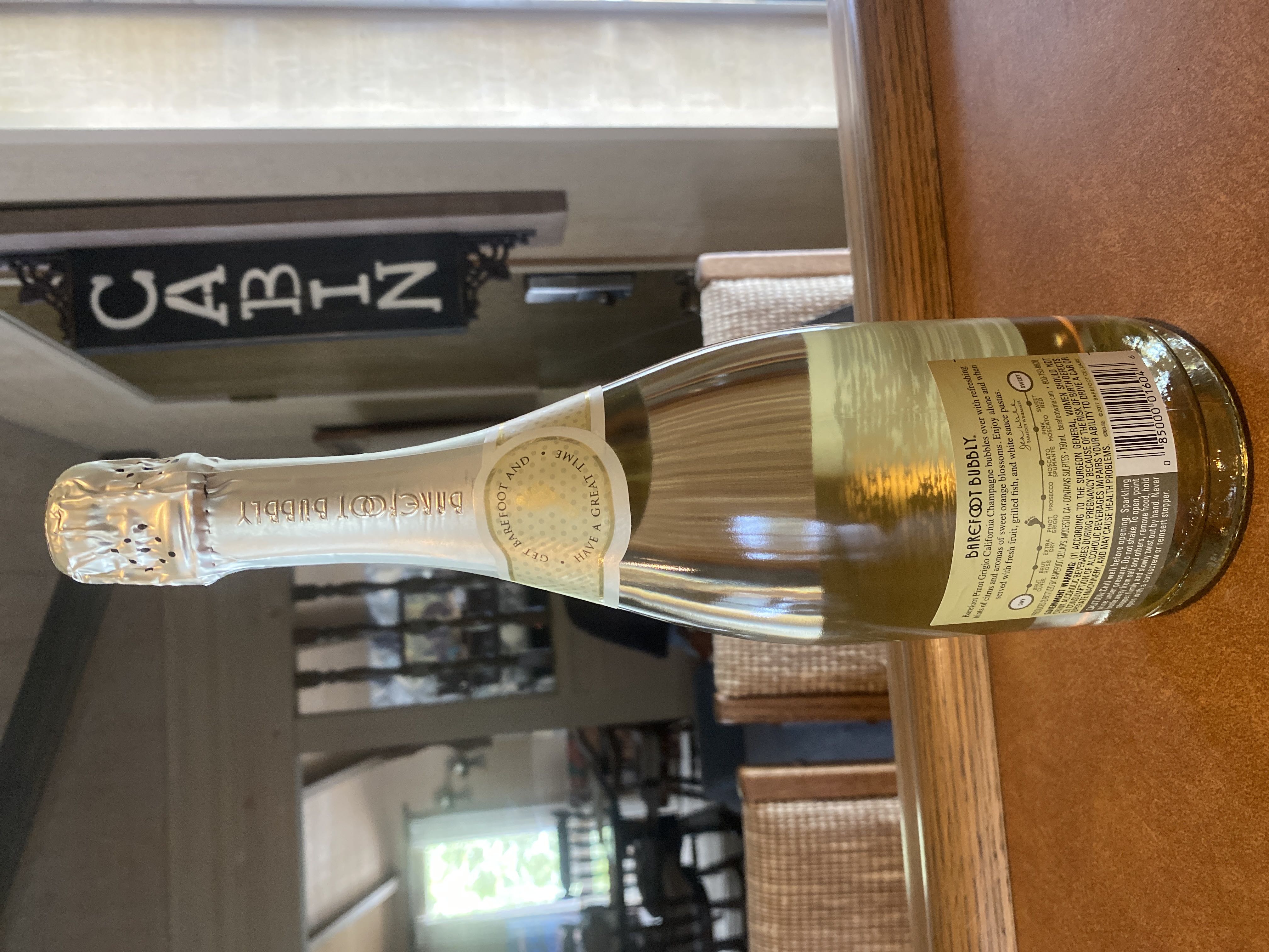 Champagne - Pinot Grigio - Barefoot Bubbly - Barefoot (750 mL) alcohol collectible [Barcode 085000016046] - Main Image 2