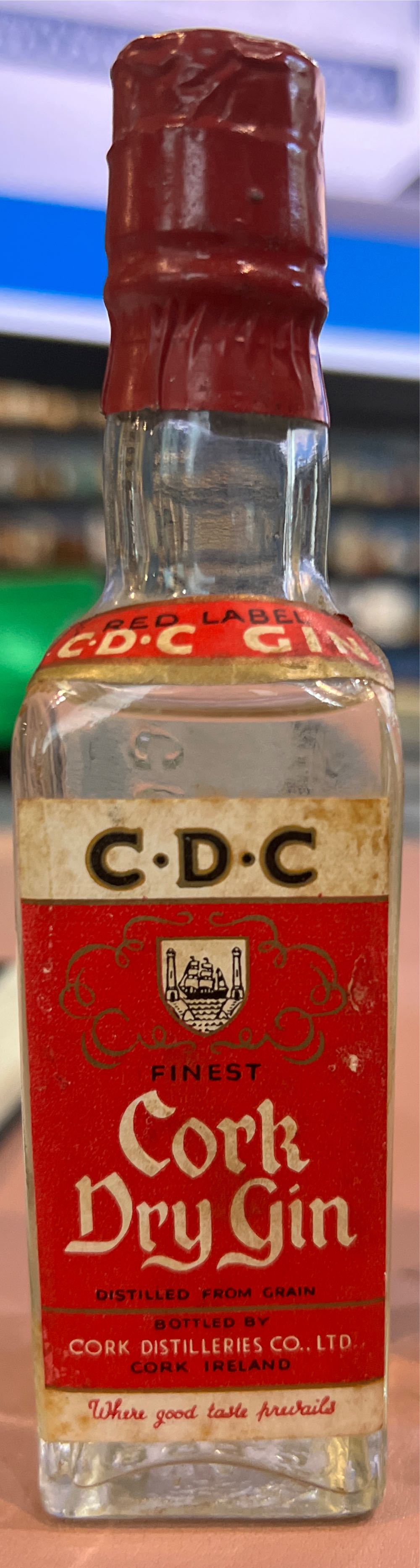 CDC Cork Dry Gin  alcohol collectible [Barcode 5011007010263] - Main Image 3