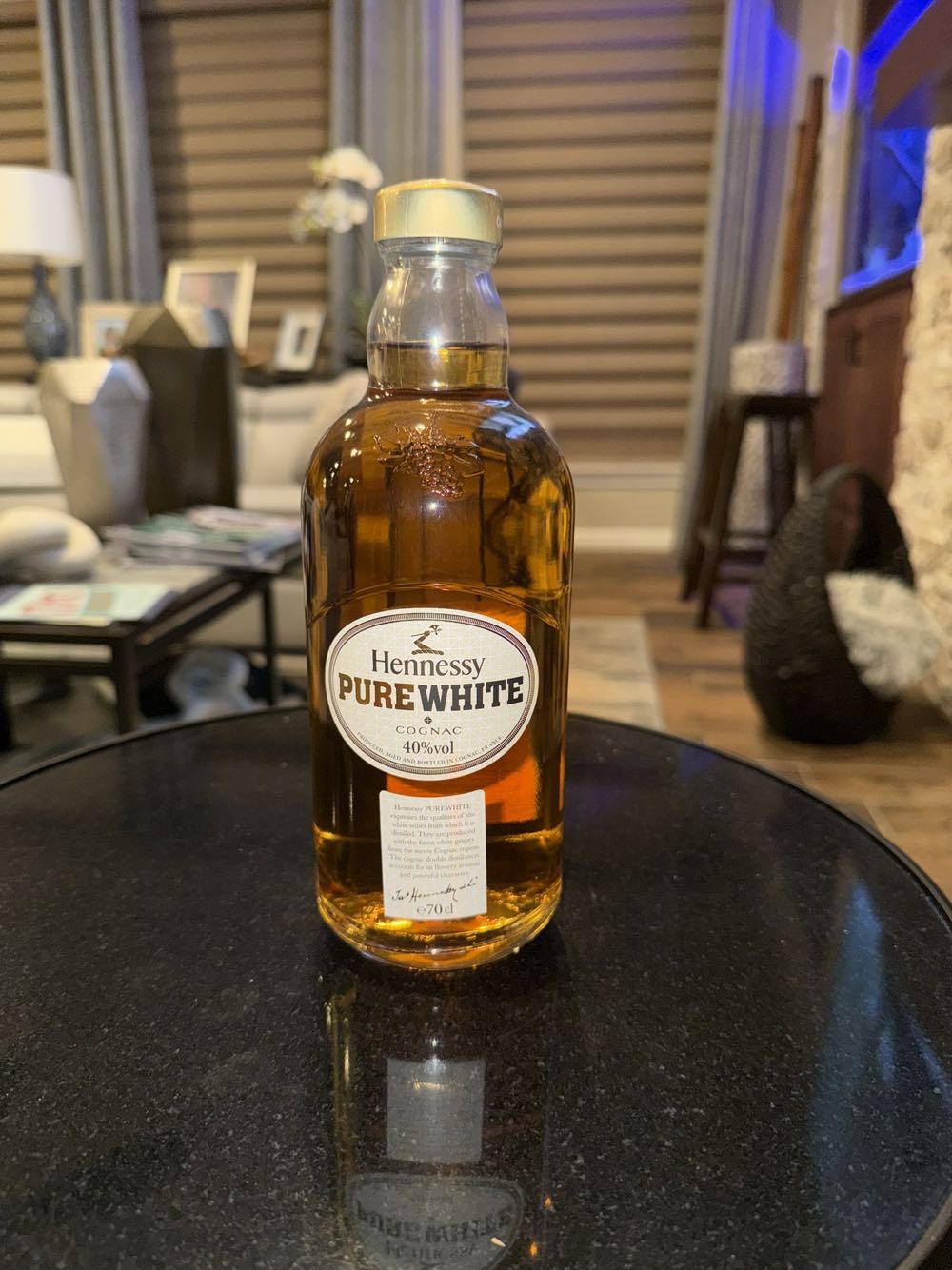 Hennessy Pure White Cognac - JAs Hennessy (750 mL) alcohol collectible [Barcode 3245991460205] - Main Image 4