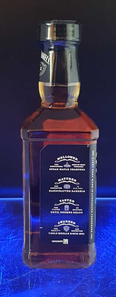 Black Label - 20cl (Glass Flat Bottle)  - Jack Daniels Distillery (200 mL) alcohol collectible [Barcode 5099873046173] - Main Image 3