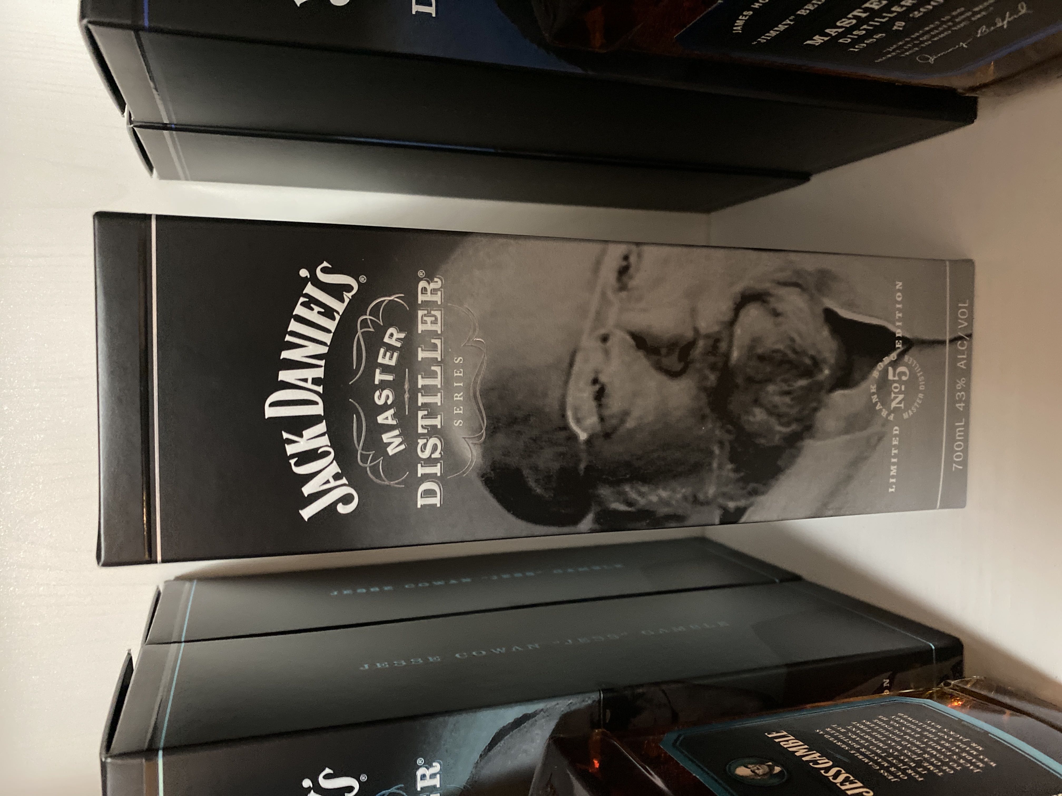 Master Distiller 5 - Jack Daniel‘s Distillery (700 mL) alcohol collectible [Barcode 5099873010525] - Main Image 2