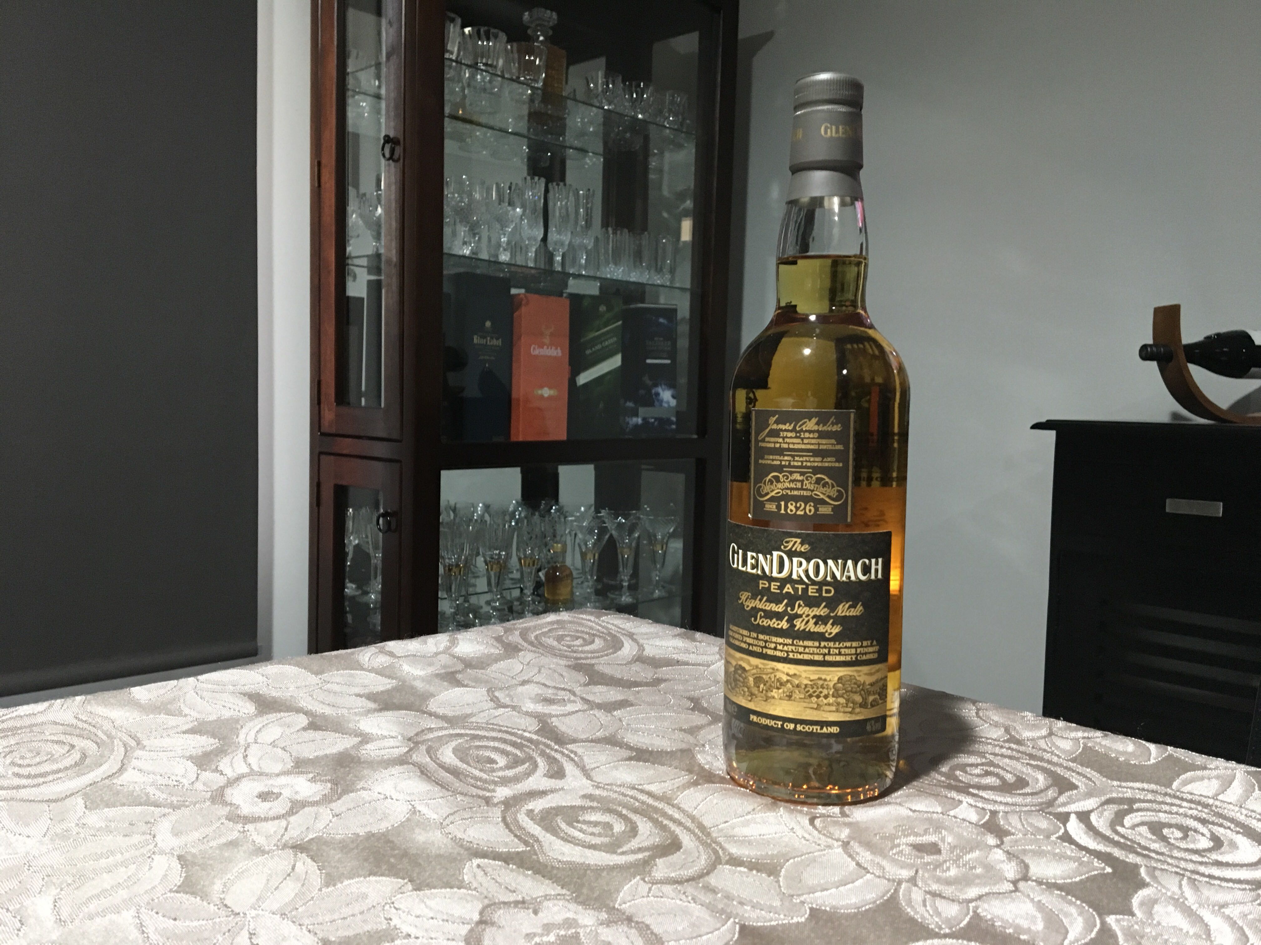 GlenDronach. Peated  alcohol collectible [Barcode 5060399681902] - Main Image 2
