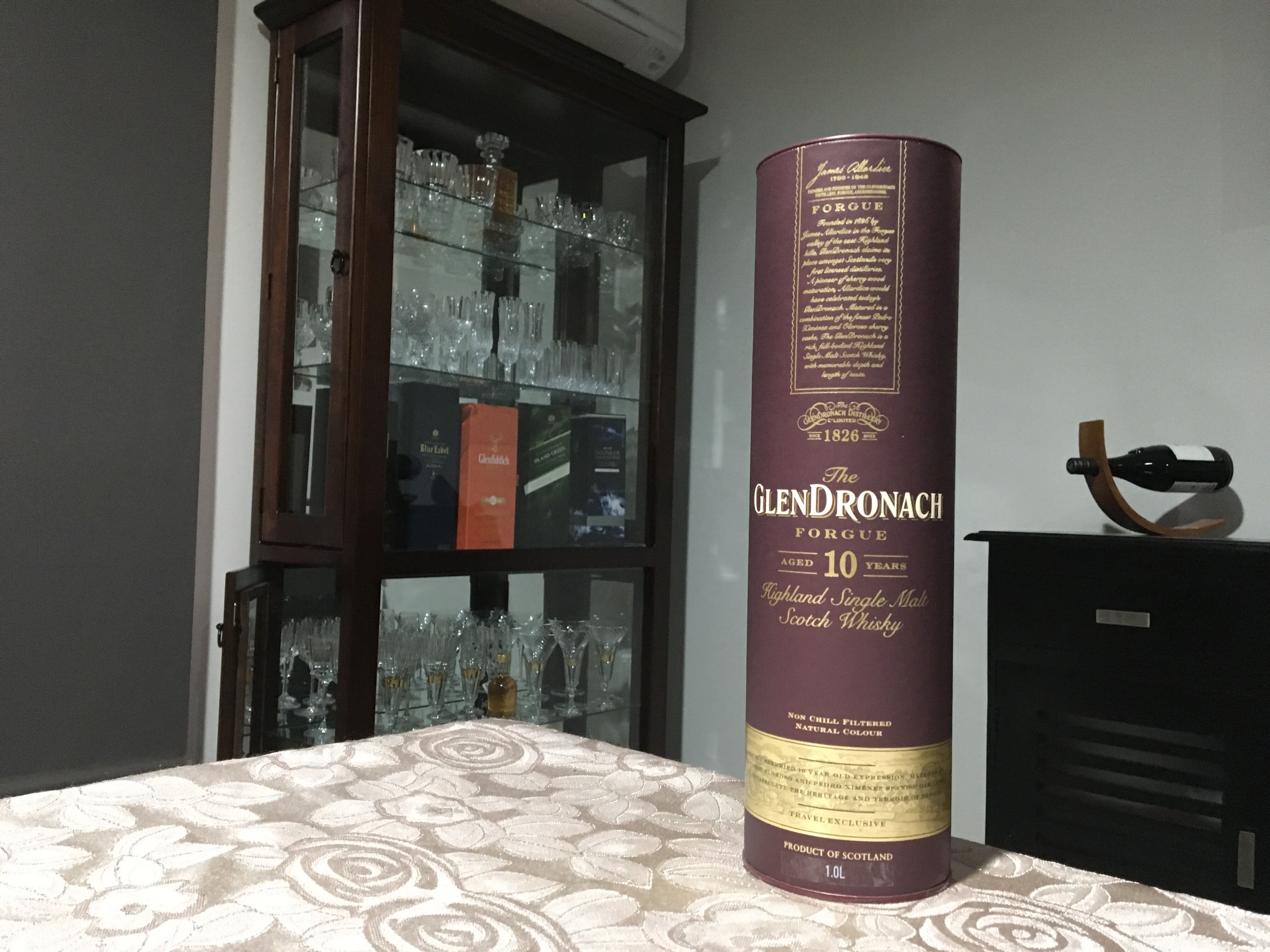 GlenDronach 10yo FORGE  alcohol collectible [Barcode 5060399686761] - Main Image 3