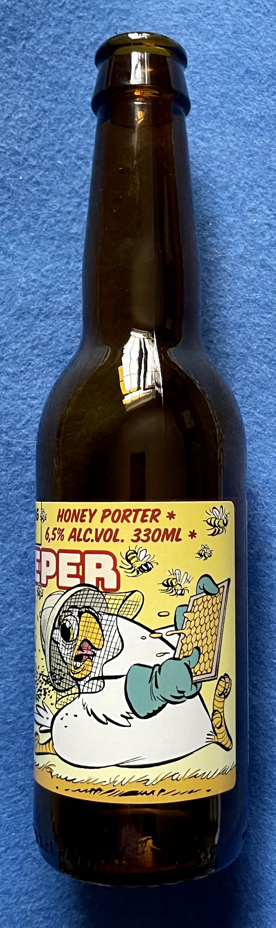 Bee Keeper - Uiltje Brewing Company (330 mL) alcohol collectible [Barcode 8719325257458] - Main Image 4