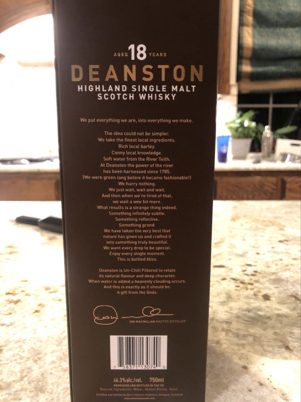 Deanston 18Yr Old - Deanston Distillery (700 mL) alcohol collectible [Barcode 758371130740] - Main Image 2