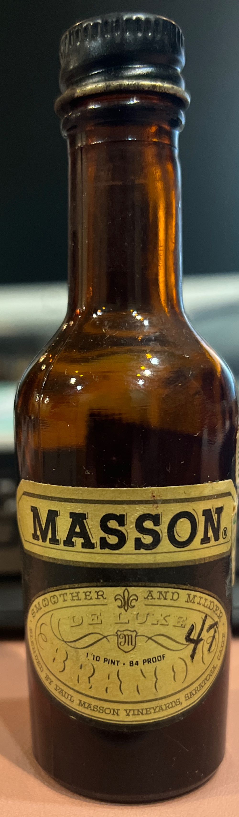 Paul Masson Grande Amber  (50 mL) alcohol collectible [Barcode 021296600316] - Main Image 2