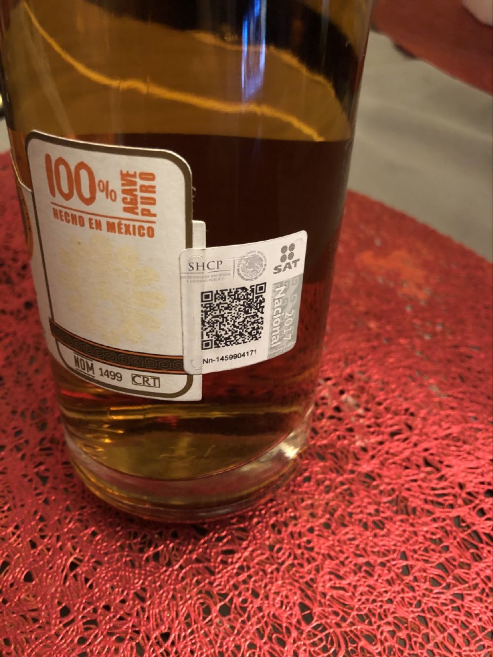 Hacienda Dragón - NOM 1499 (750 mL) alcohol collectible [Barcode 7500462806613] - Main Image 2