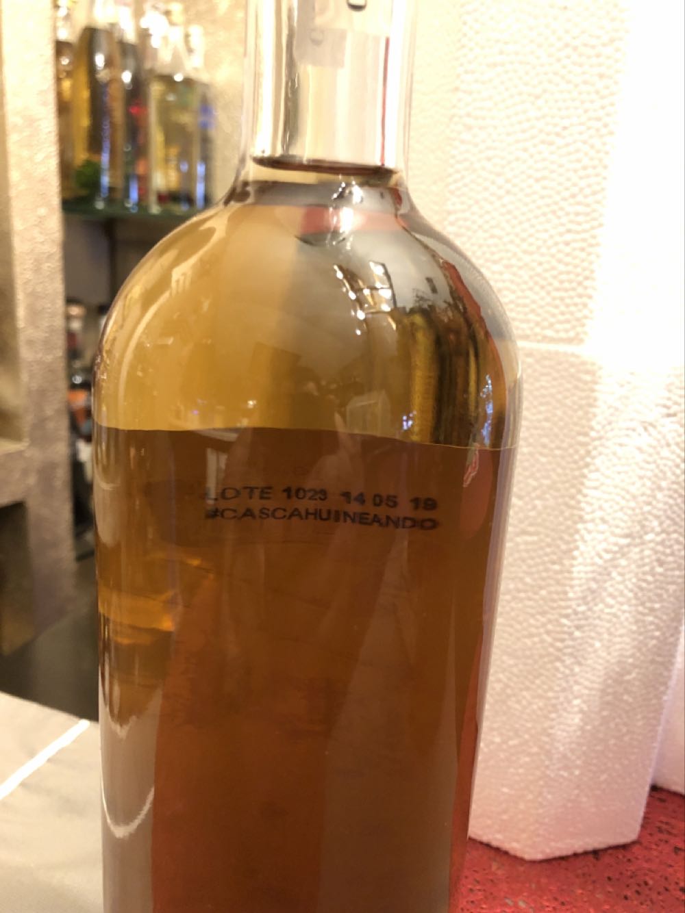 Cascahuin French Oak - Nom 1123 (750 mL) alcohol collectible [Barcode 718783000024] - Main Image 2