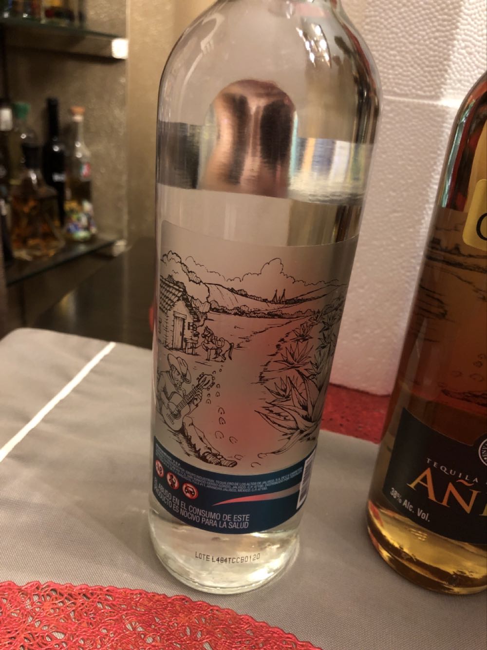 El Tesoro De Chuy Chávez - Nom 1443 (750 mL) alcohol collectible [Barcode 781159004223] - Main Image 2