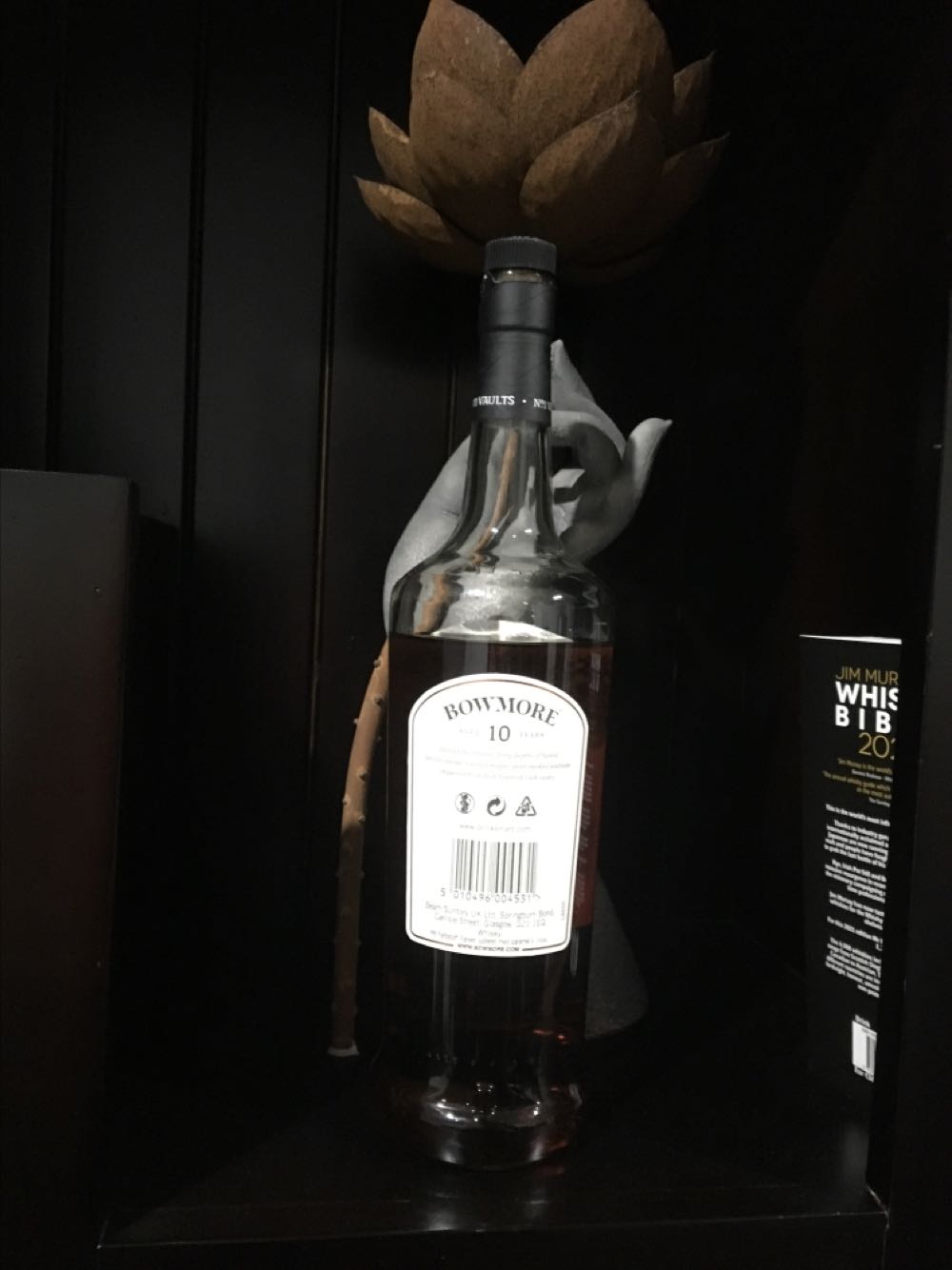 Bowmore Aged 10 Years, Travellers Edition - The Bowmore Distillery (1 L) alcohol collectible [Barcode 5010496004531] - Main Image 3