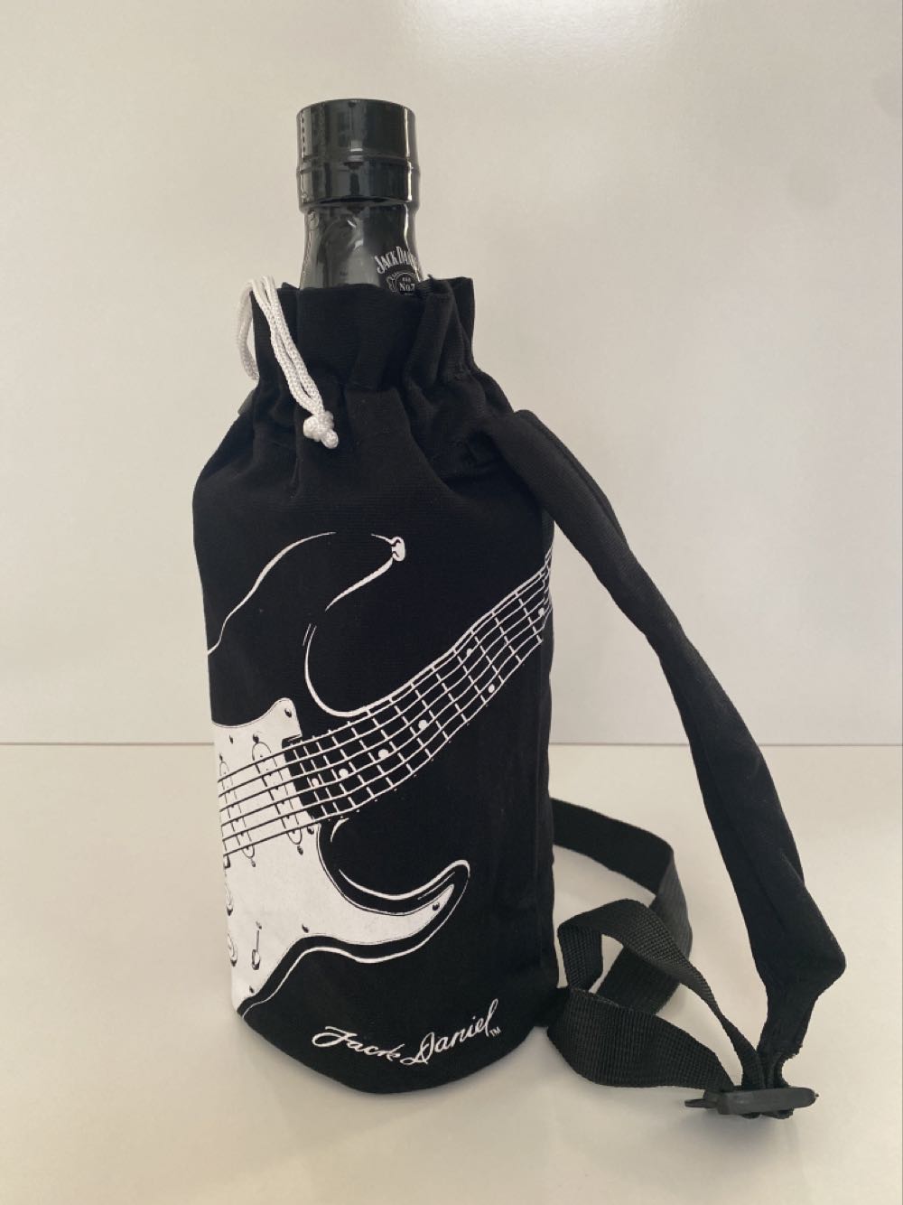 JD Cinch Sack - Jack Daniel’s (1.75 L) alcohol collectible [Barcode 082184045152] - Main Image 2