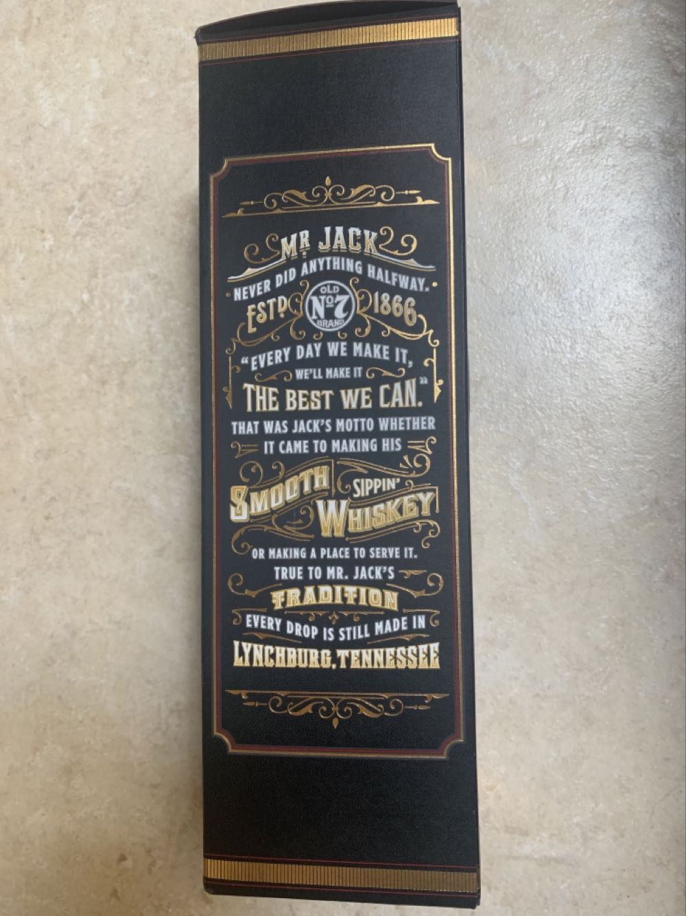 125th Red Dog Saloon Japanese Asia Release - Jack Daniel’s (700 mL) alcohol collectible [Barcode 5099873010570] - Main Image 4