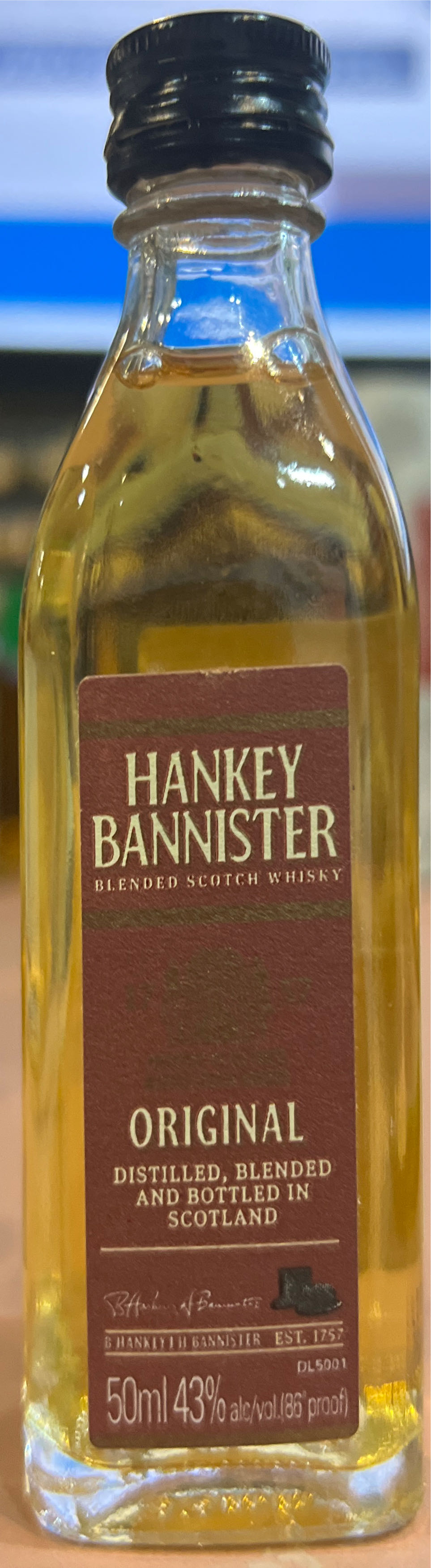 Hankey Bannister - Inver House Distillers Ltd. (50 mL) alcohol collectible [Barcode 5010509415491] - Main Image 2