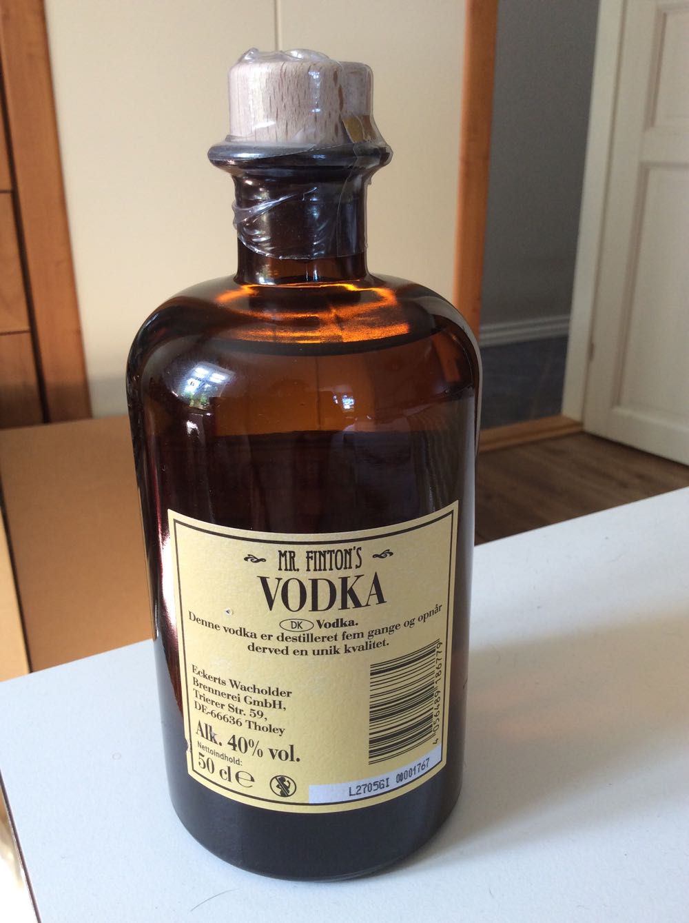 Mr.Finton’s Vodka 40% 500ml Germany - Eckerts Wacholder Brennerei Gmbh (500 mL) alcohol collectible [Barcode 4056489186779] - Main Image 2