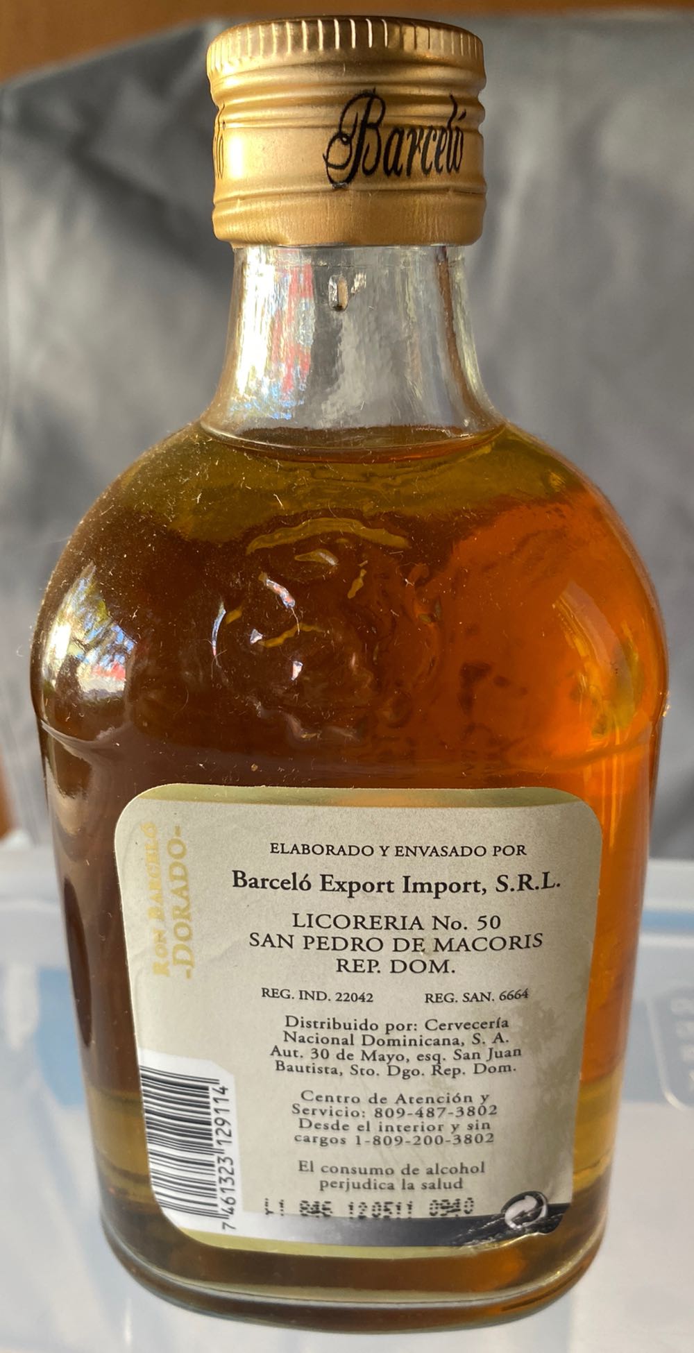 Ron Barcelo Dorado  (350 mL) alcohol collectible [Barcode 7461323129114] - Main Image 2