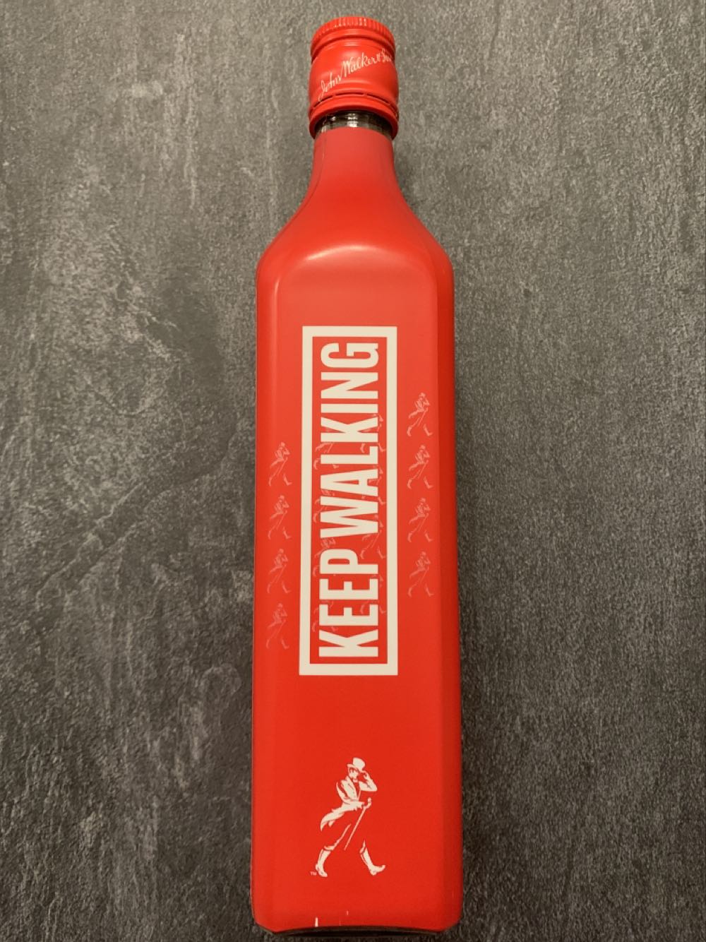 Johnnie Walker Red 200 Anniversary - Johnnie Walker & Sons (700 mL) alcohol collectible [Barcode 5000267179902] - Main Image 4