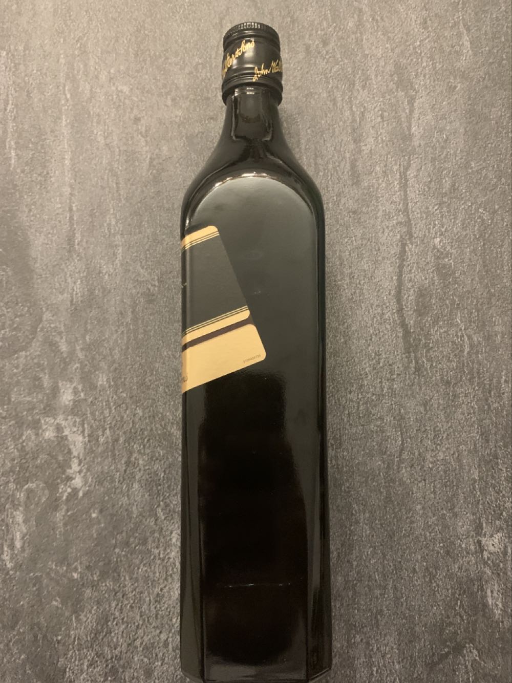 Johnnie Walker Double Black - Johnnie Walker & Sons (1 L) alcohol collectible [Barcode 5000267116426] - Main Image 2