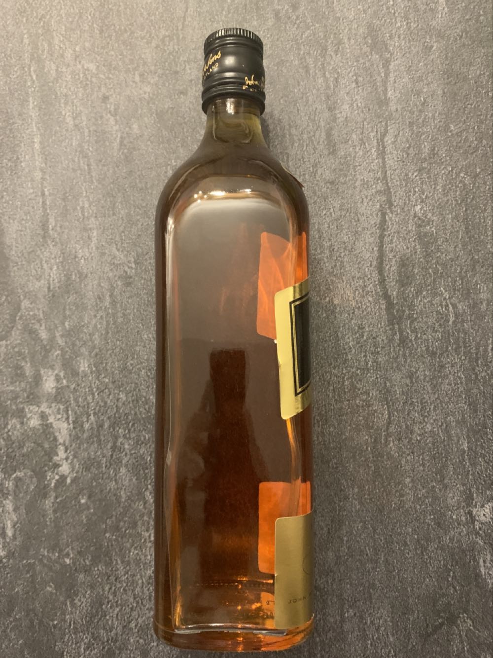 Whisky Johnnie Walker Black Label  (700 mL) alcohol collectible [Barcode 5000267024202] - Main Image 4