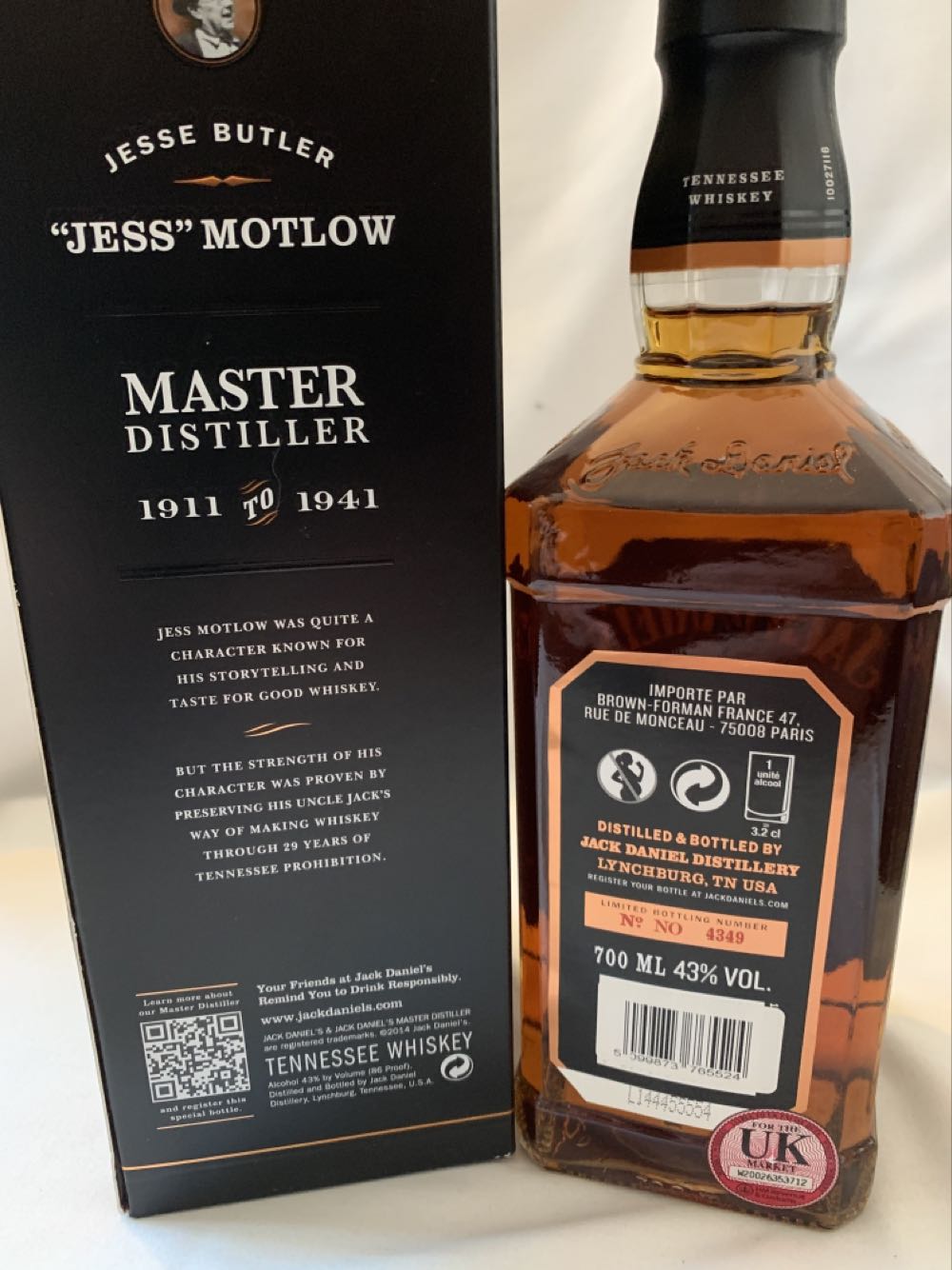 Master Distiller #2 - Jack Daniel’s (700 mL) alcohol collectible [Barcode 5099873765524] - Main Image 2