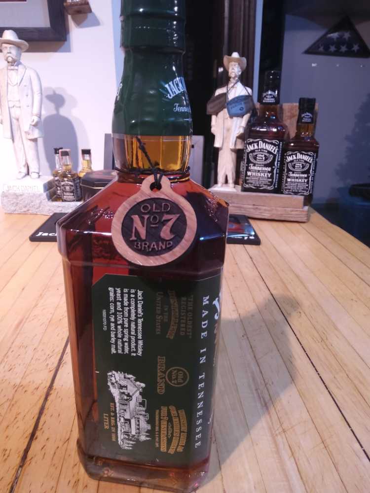 Green Label - Jack Daniel Distillery (1 L) alcohol collectible [Barcode 082184090060] - Main Image 2