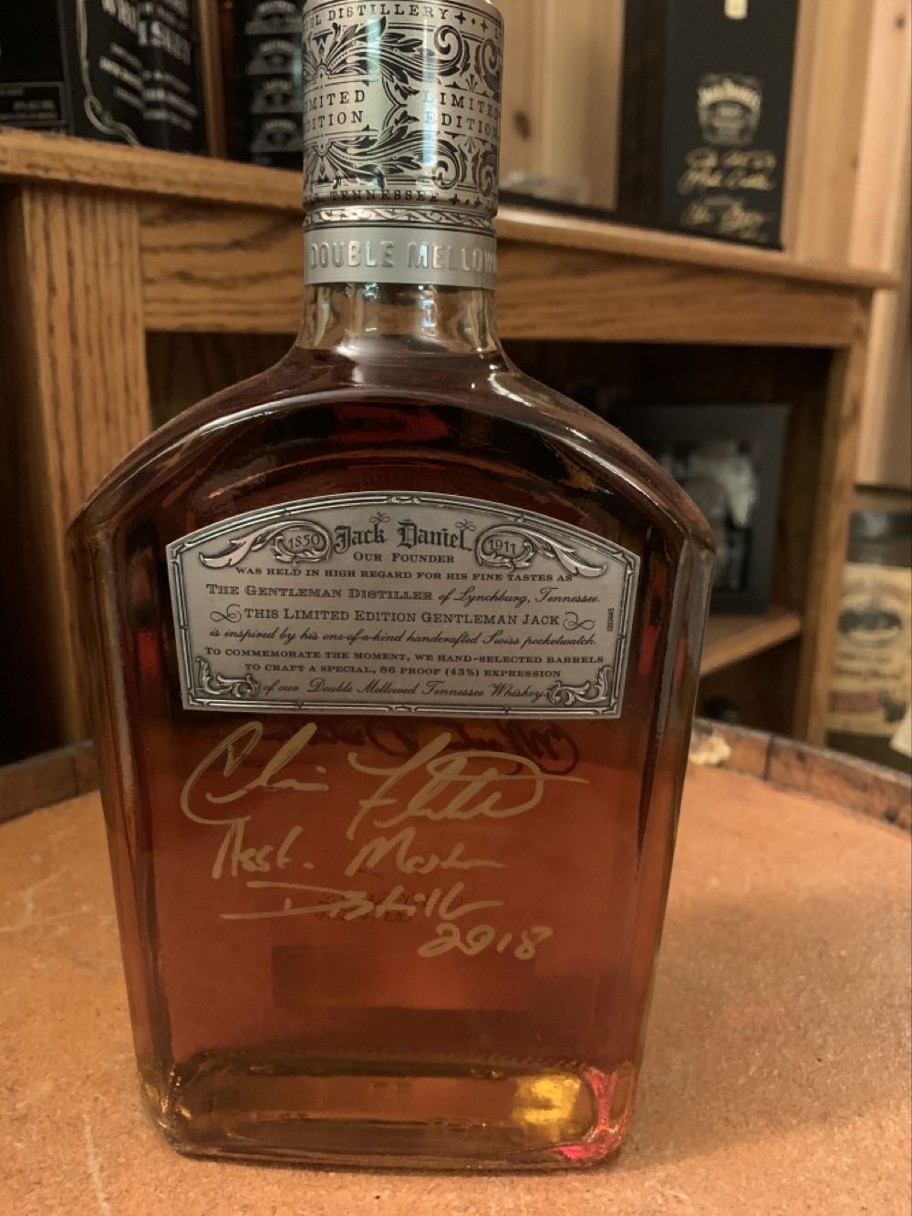 Gentleman Jack - Timepiece Edition - Jack Daniel‘s Distillery (1 L) alcohol collectible [Barcode 082184003237] - Main Image 2