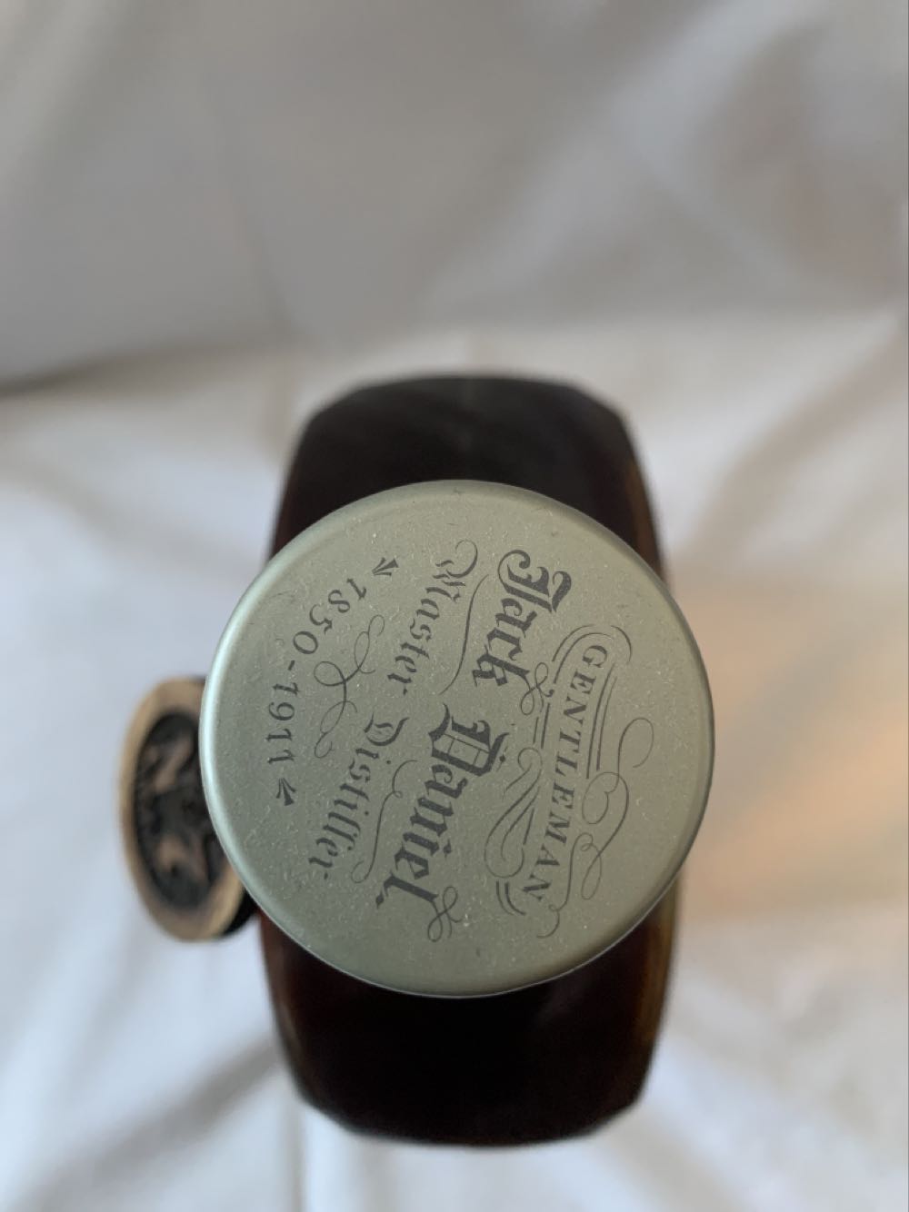 Gentleman Jack - Timepiece Edition - Jack Daniel‘s Distillery (1 L) alcohol collectible [Barcode 082184003237] - Main Image 4