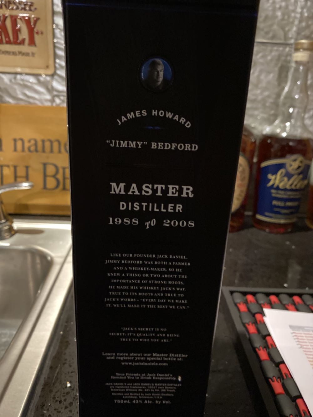 Master Distiller # 6  1 Liter - Jack Daniel‘s Distillery (1 L) alcohol collectible [Barcode 082184065518] - Main Image 2